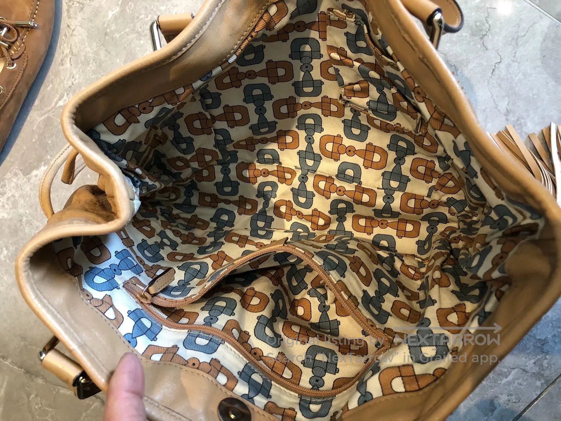 Gucci Gucci Limited Edition Tassel Tote Bag. Size ONE SIZE - 7 Thumbnail