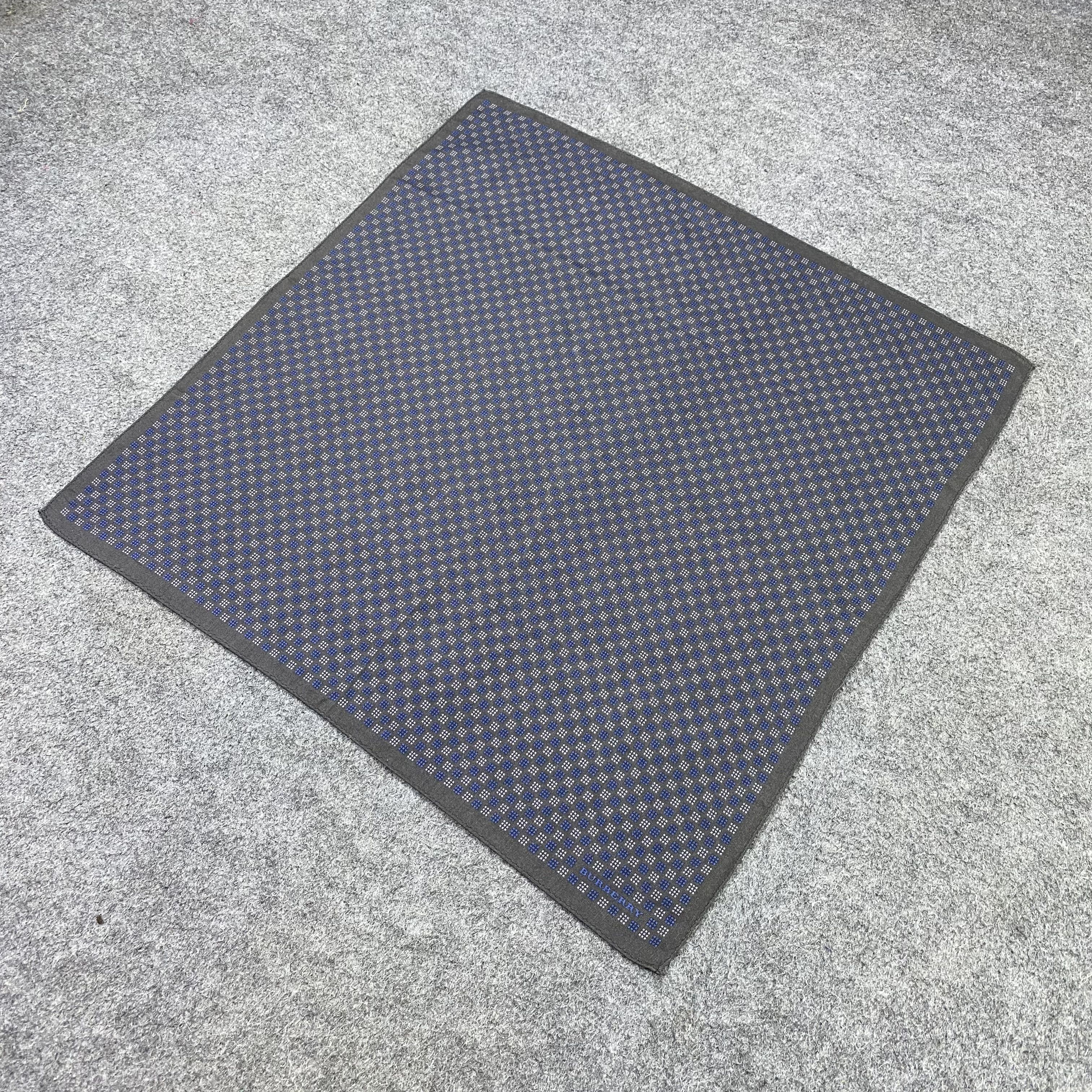 Burberry Burberry Handkerchief / Bandana / Neckerchief-B2301 Size ONE SIZE - 4 Thumbnail