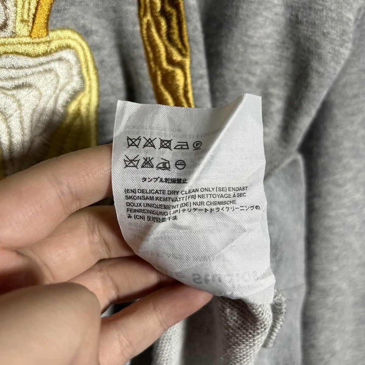 Acne Studios Acne Studios Banana Embroidery Sweatshirt Size M / US 6-8 / IT 42-44 - 8 Thumbnail
