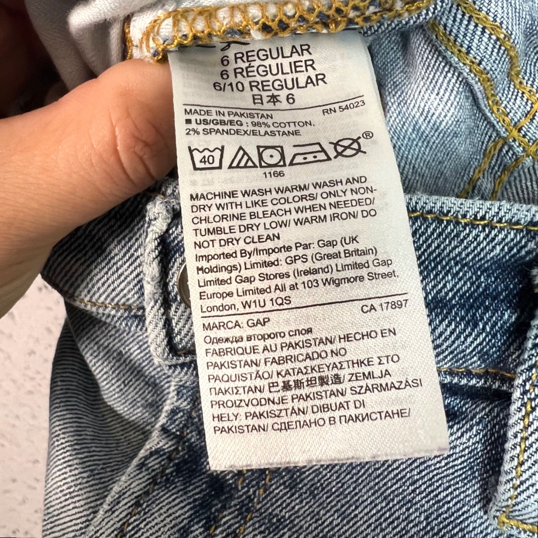 Gap VINTAGE Gap Distressed High-Waisted Light-Wash Denim Jeans Womens Size 6 R/28 Jeans Size 28" / US 6 / IT 42 - 5 Thumbnail