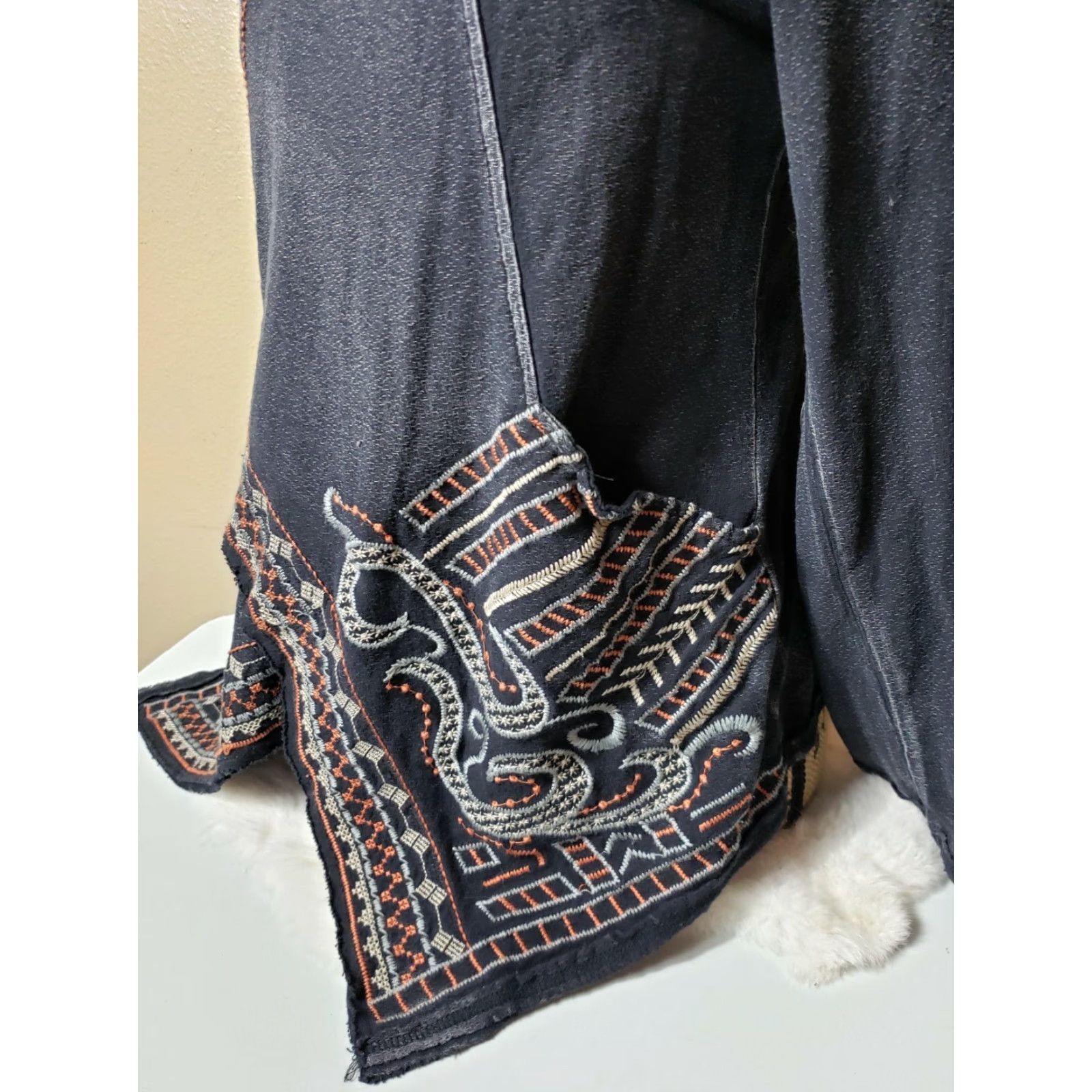 Vintage MONORENO Embroidered Acid Wash Knit Open Jacket Womens M Black Pockets Bohemian Artsy 90s Style Jacket Mens Womens Girls (adjusted to fit rules) Size M / US 6-8 / IT 42-44 - 2 Thumbnail