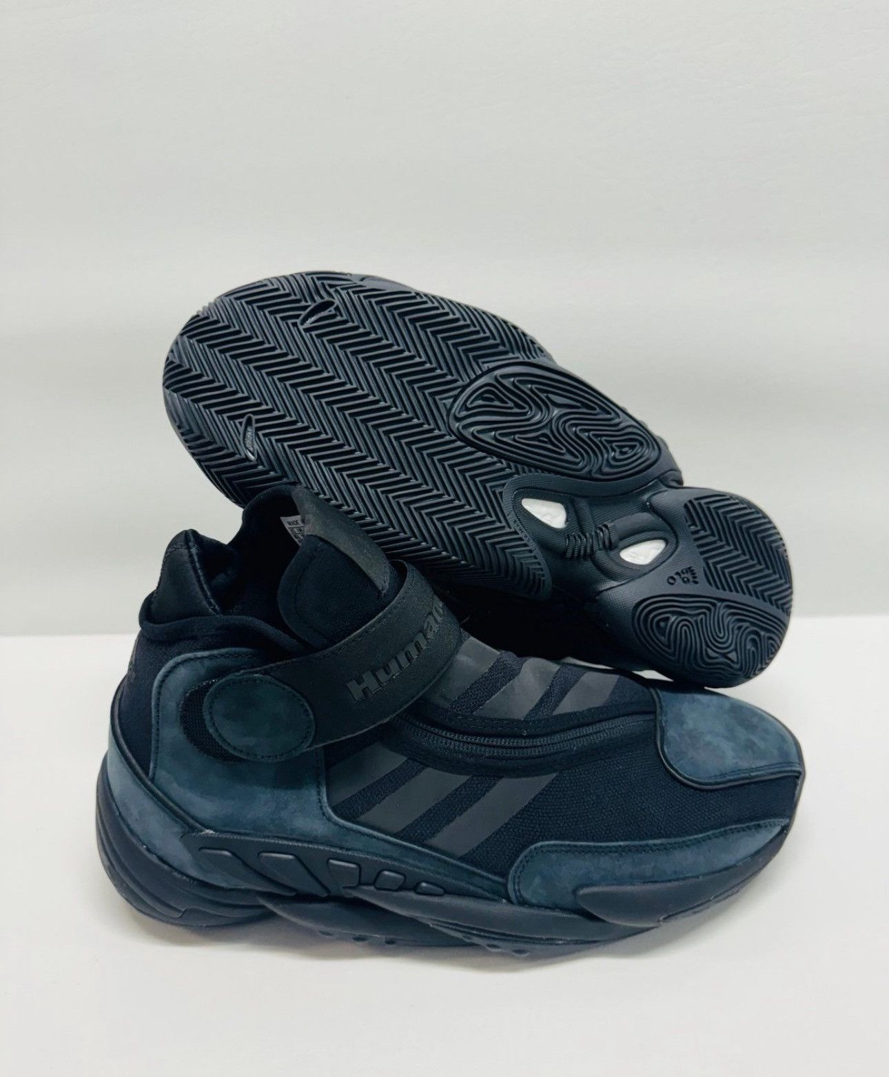 Adidas Adidas Pharrell x Human Race Crazy BYW Size US 10.5 / EU 43-44 - 1 Thumbnail