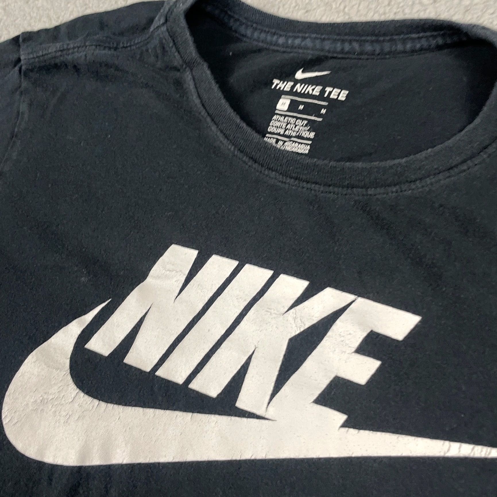 Nike Nike T shirt Mens M Black Logo Graphic Swoosh Sports Dri-FIT Shirt Adult Regular Crew Neck Short Sleeve Nike Brand Men Logo Sports Size US M / EU 48-50 / 2 - 5 Thumbnail