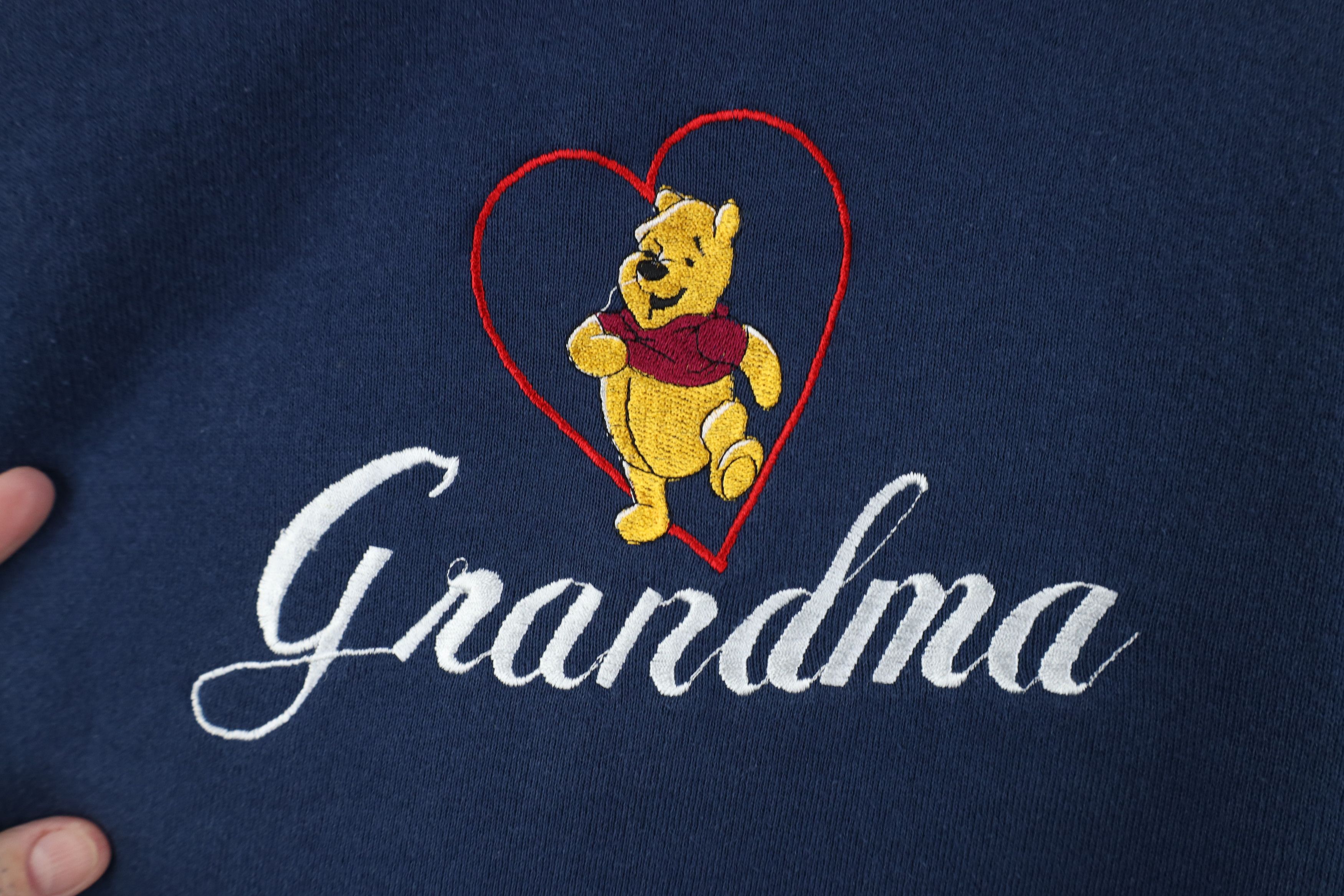 Disney Vintage 90s Disney Winnie the Pooh Grandma Sweatshirt Size XL / US 12-14 / IT 48-50 - 4 Thumbnail