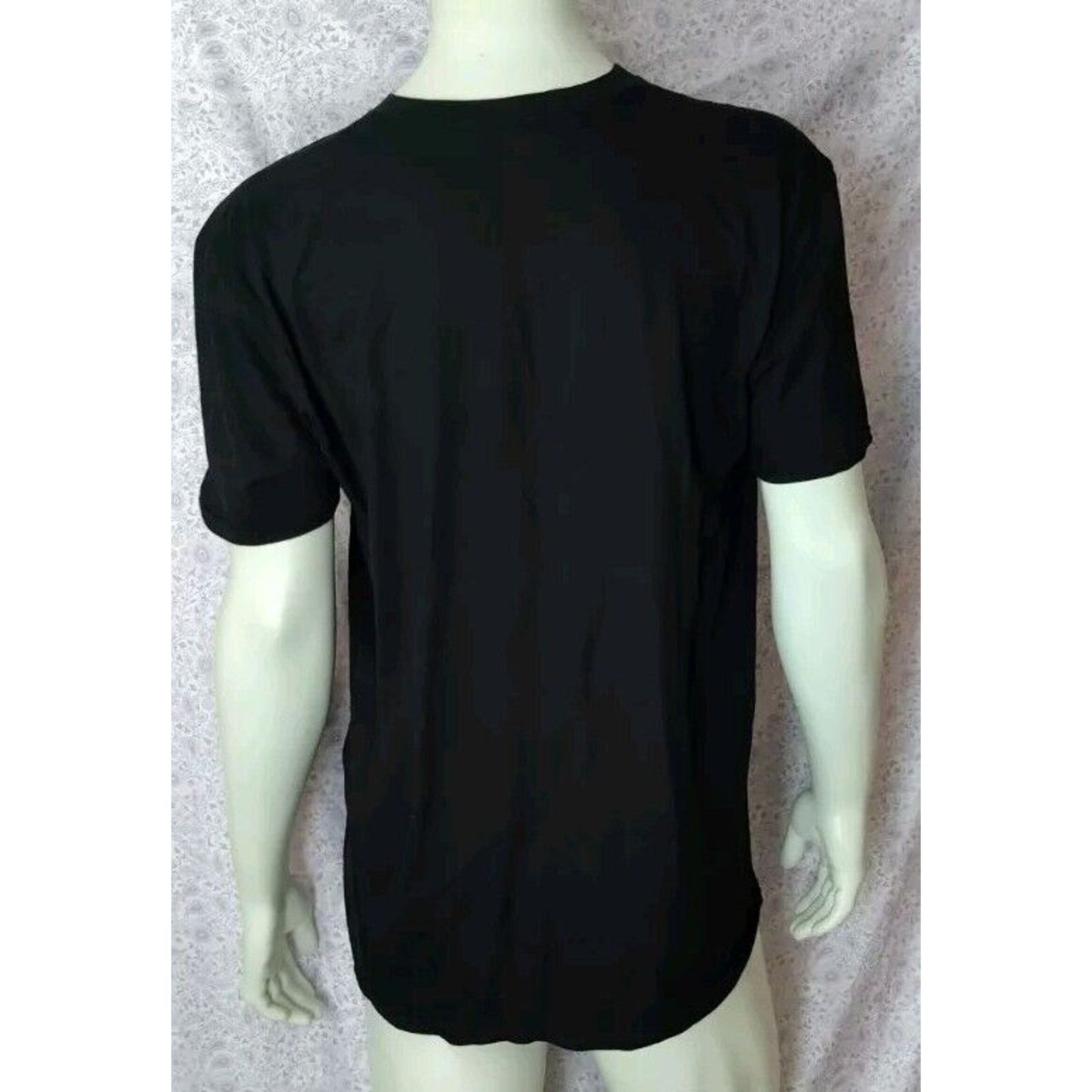 Disney NWOT !! Disney/MARVEL Punisher Skull graphic R/W/B T-shirt L Size US L / EU 52-54 / 3 - 2 Thumbnail