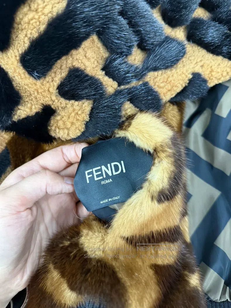 Fendi Fendi Classic Monogram Reversible Fur Coat Size S / US 4 / IT 40 - 4 Thumbnail