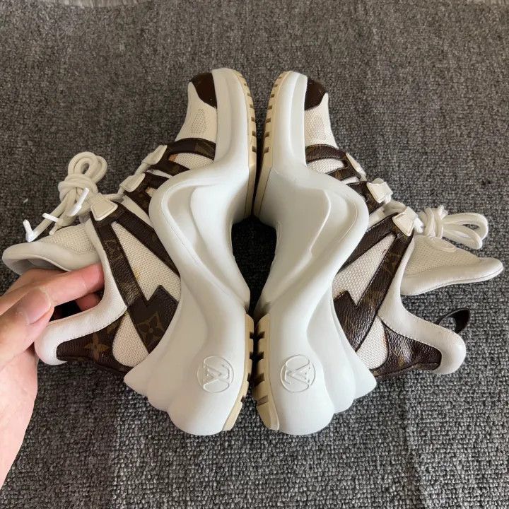 Louis Vuitton Louis Vuitton Archlight White Sports Sneakers for Women -25 Size US 5 / IT 35 - 7 Thumbnail