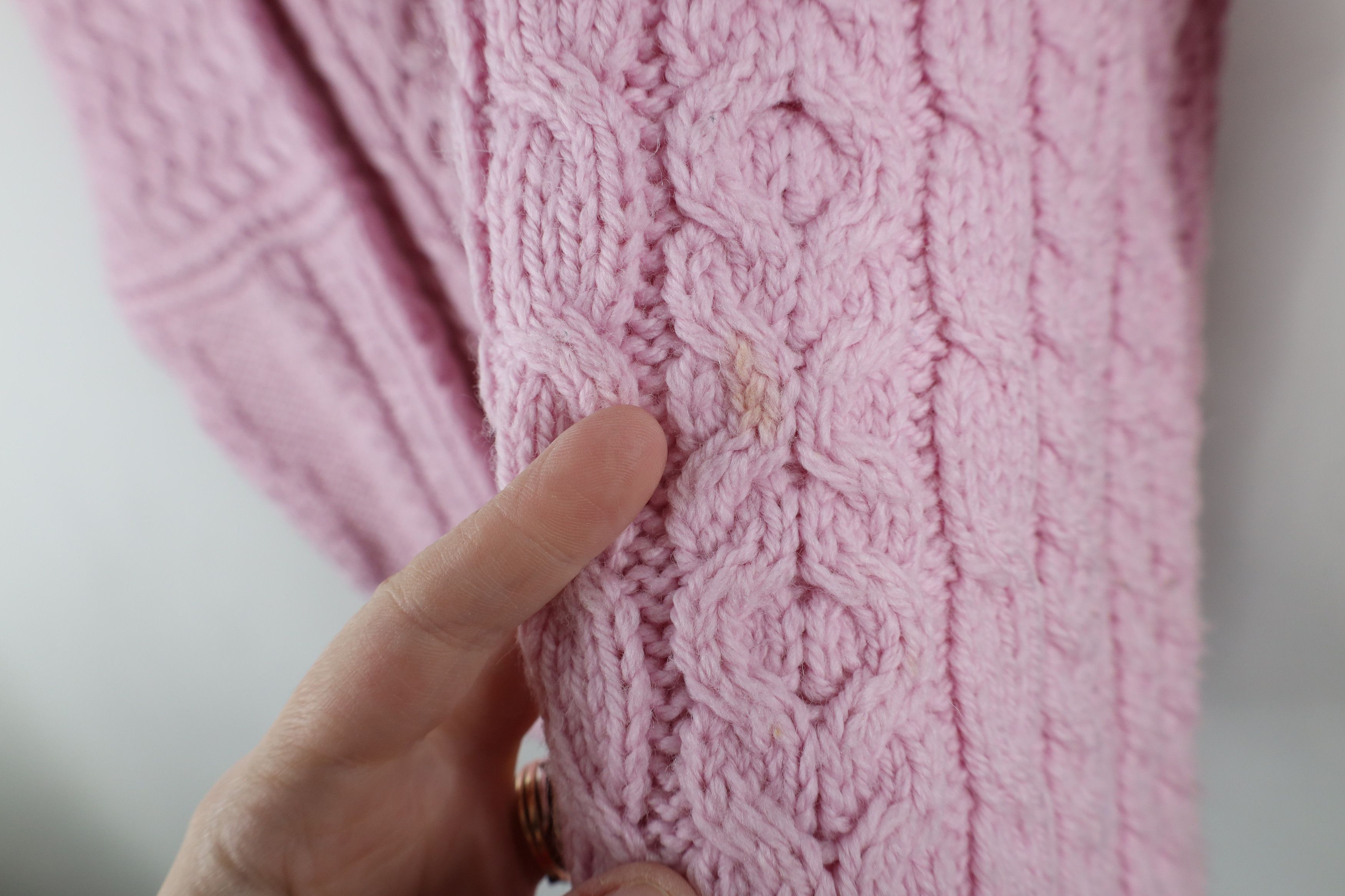 Vintage Vintage 90s Wool Fisherman Cable Knit Cardigan Sweater Pink Size XL / US 12-14 / IT 48-50 - 6 Thumbnail
