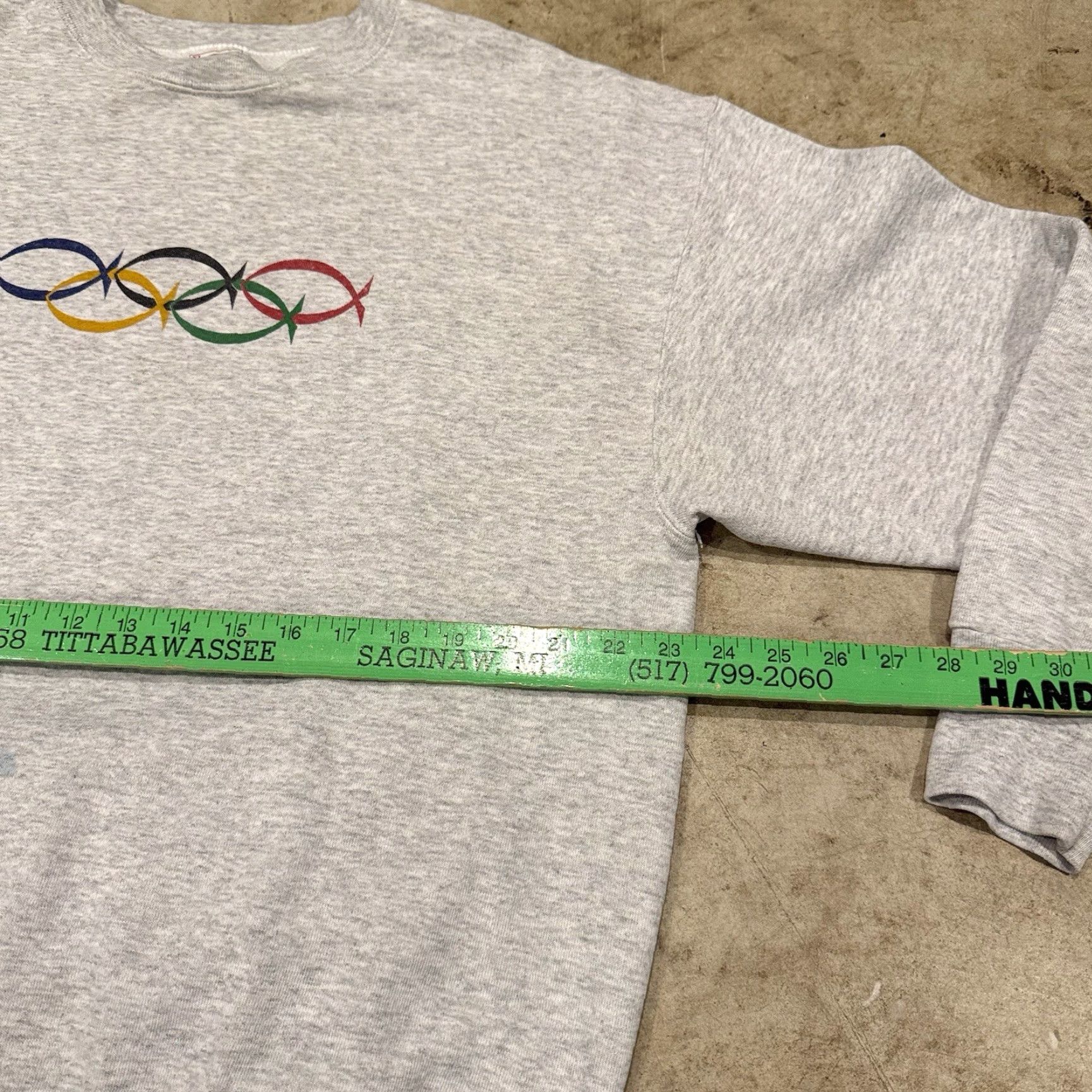 Vintage VINTAGE Jesus Christian Sweatshirt Crewneck John 3:16 Worldwide Mens XL USA MADE Sweatshirt Gray Pullover USA Theme Mens XL Size US XL / EU 56 / 4 - 7 Thumbnail