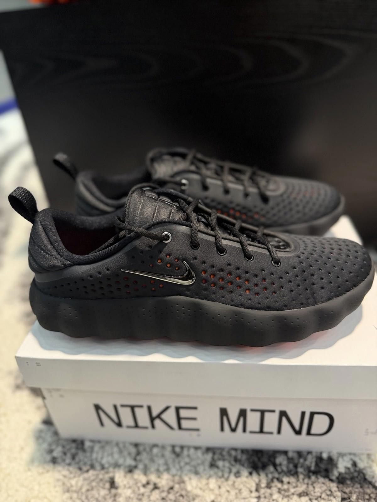 Nike Size 12.5M - Nike Mind 002 Black Hyper Crimson HQ4308-001 Size US 12.5 / EU 45-46 - 2 Thumbnail
