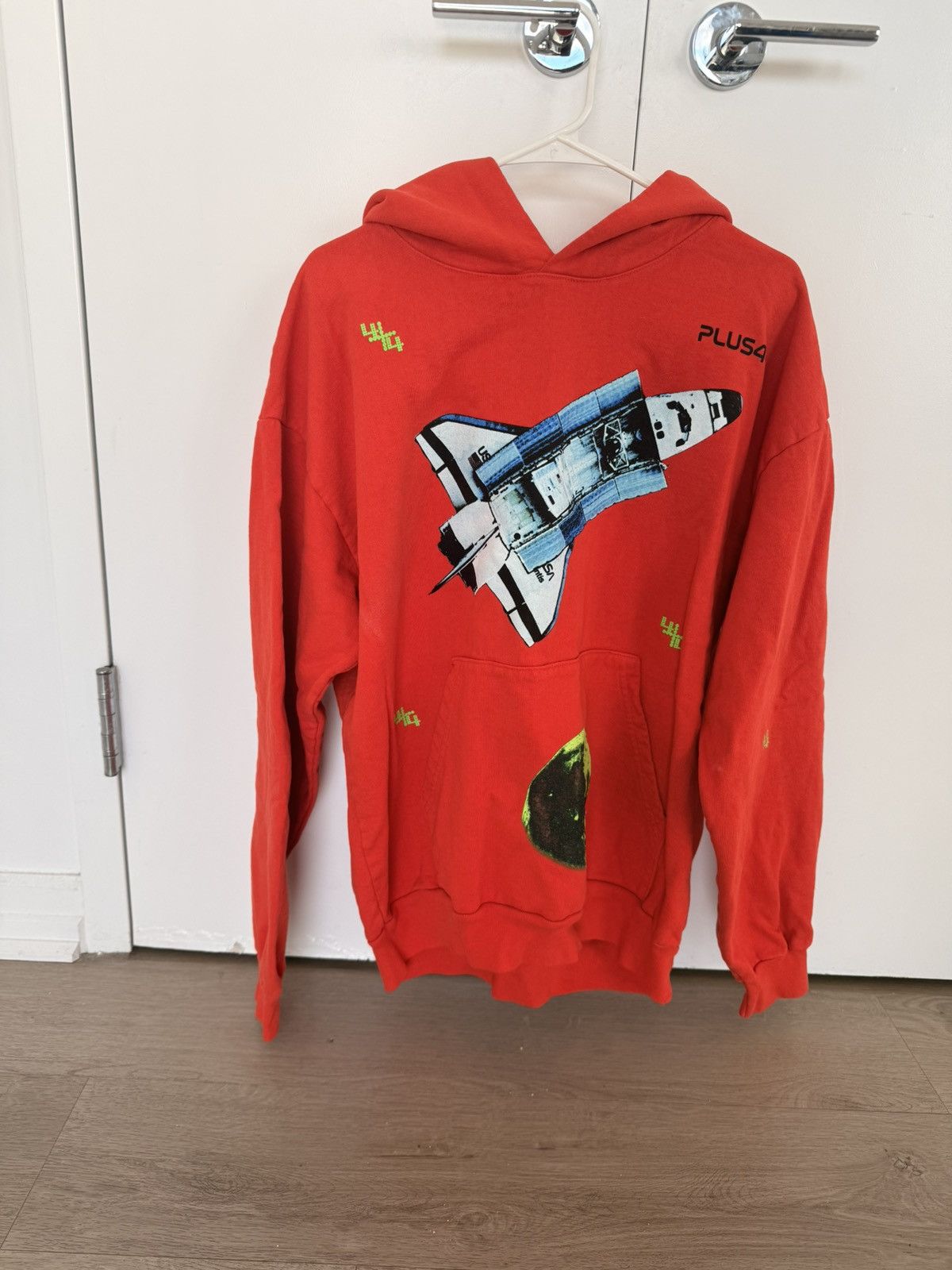 +44 Lewis Hamilton NASA Hoodie Size US XL / EU 56 / 4 - 1 Thumbnail
