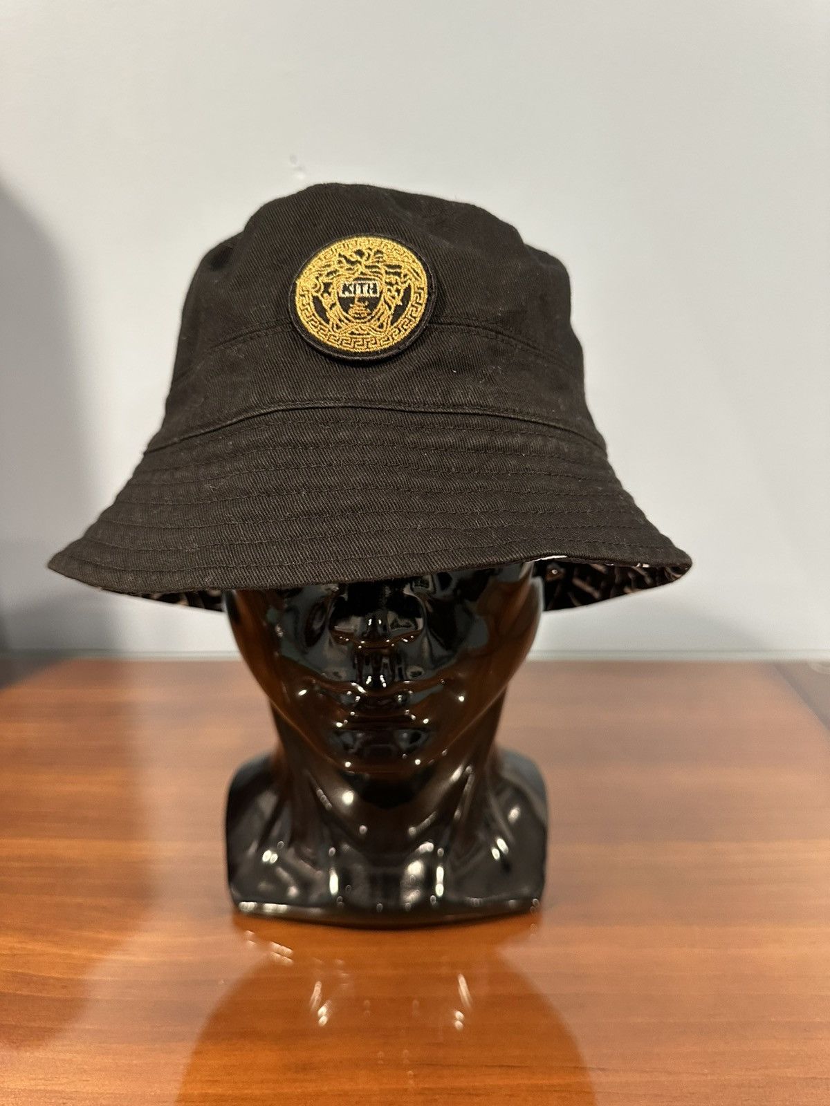 Kith × Versace Kith x Versace Bucket Hat Size ONE SIZE - 1 Thumbnail
