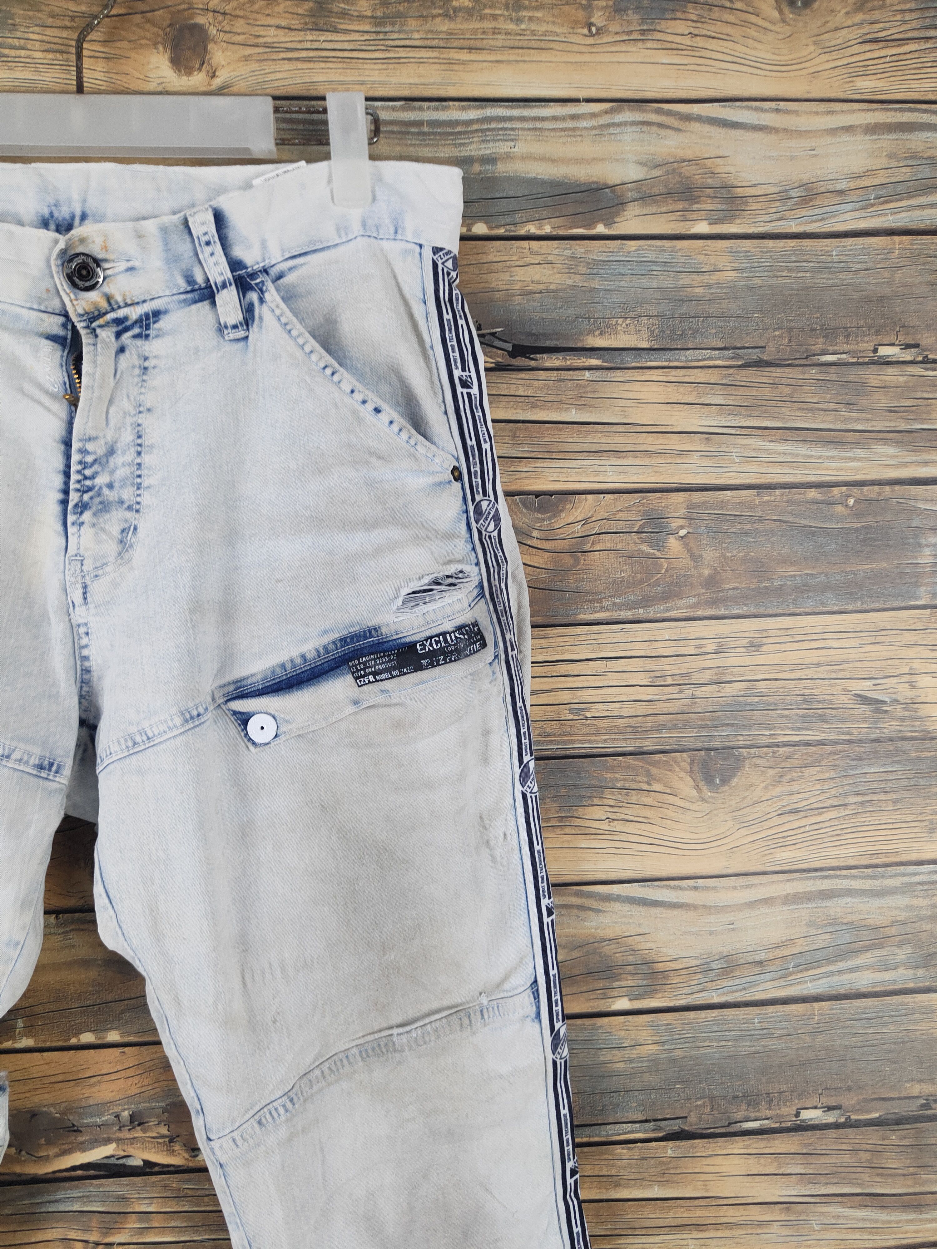 Japanese Brand I'z Frontier Light Blue Distressed Ripped Soft Jeans #W1997 Size US 32 / EU 48 - 7 Thumbnail