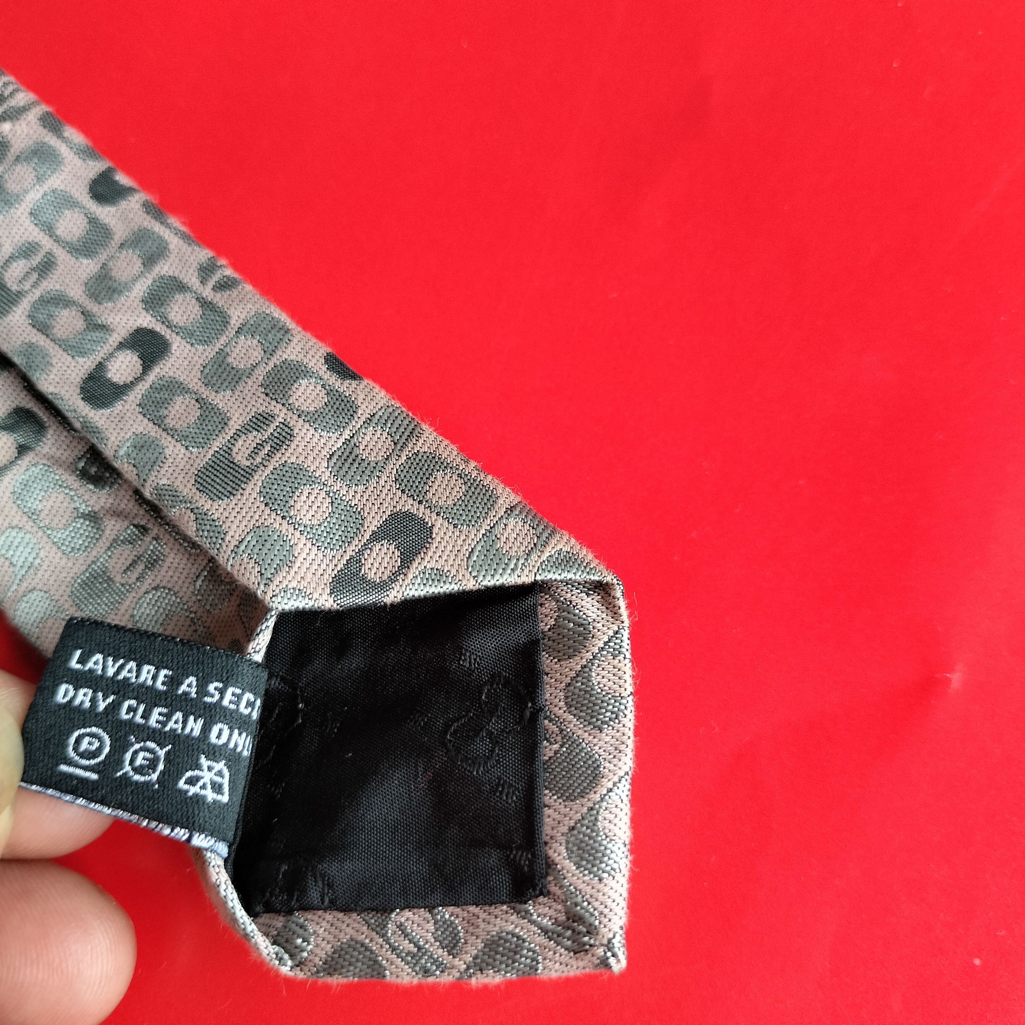 Gucci Early 2000 Gucci tom ford era font tie Size ONE SIZE - 13 Thumbnail