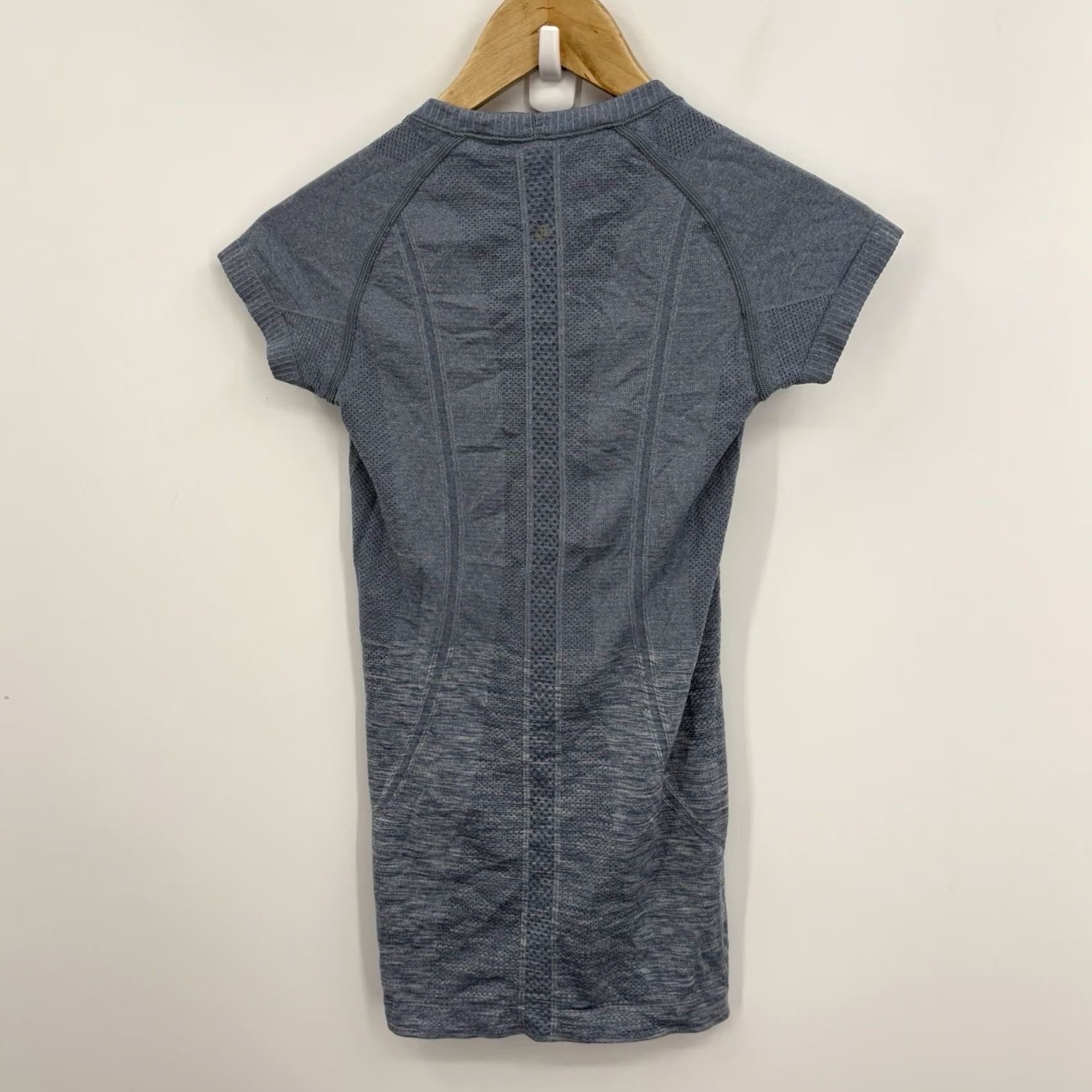 Lululemon Lululemon Swiftly Tech Top Women 2 Short Sleeve Yoga Running Stretch Soft Gym Blue Size XS / US 0-2 / IT 36-38 - 6 Thumbnail