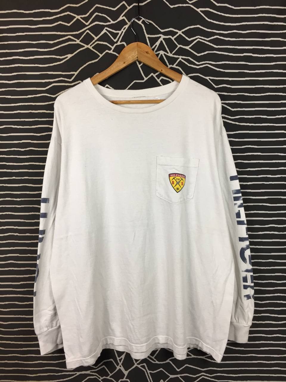 Tommy Hilfiger Tommy Hilfiger Mountaineering Crest Logo Long Sleeve Tee Size US XXL / EU 58 / 5 - 9 Thumbnail
