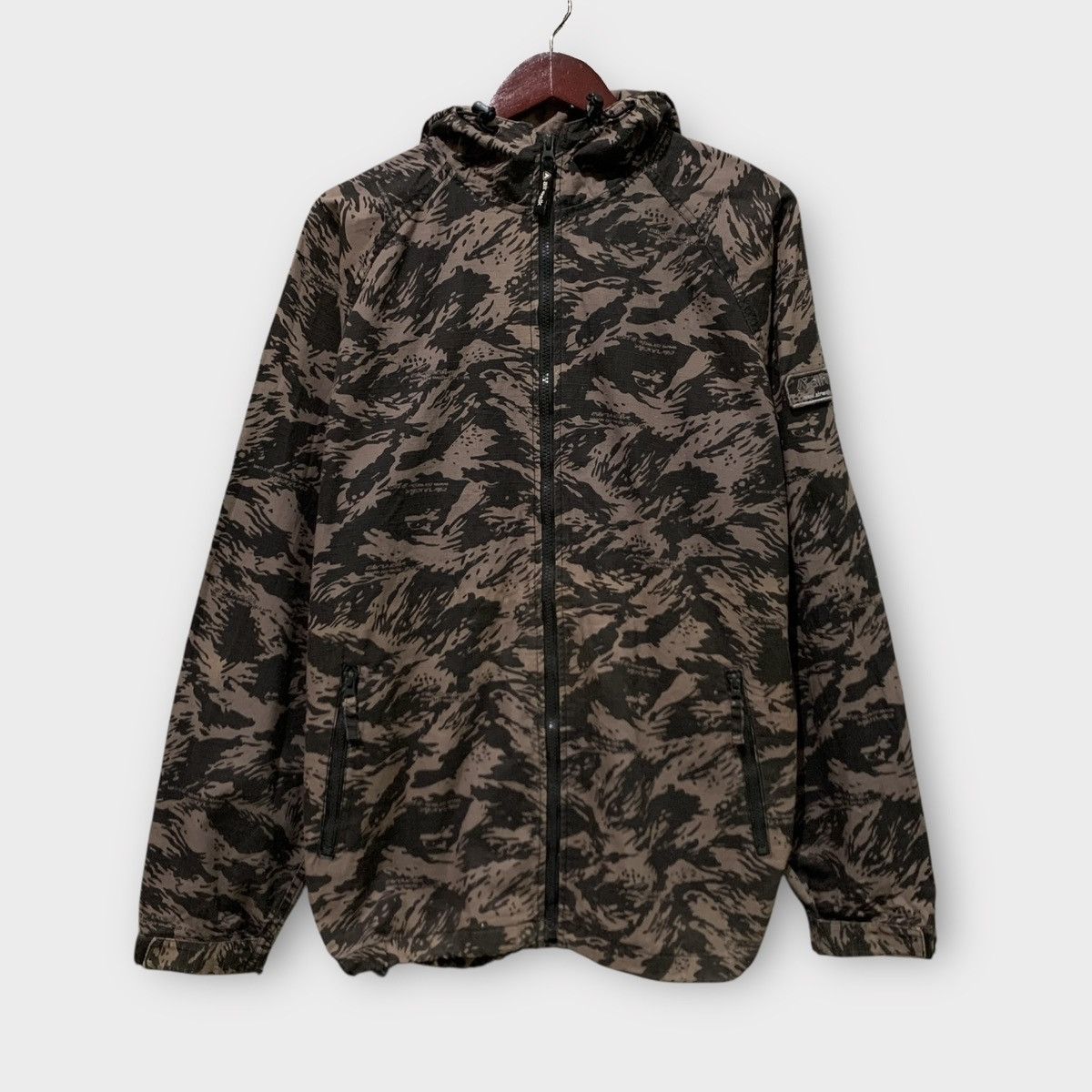 Airwalk VINTAGE AIRWALK TIGER CAMOUFLAGE COTTON HOODIE ZIPPER JACKET Size US L / EU 52-54 / 3 - 1 Thumbnail