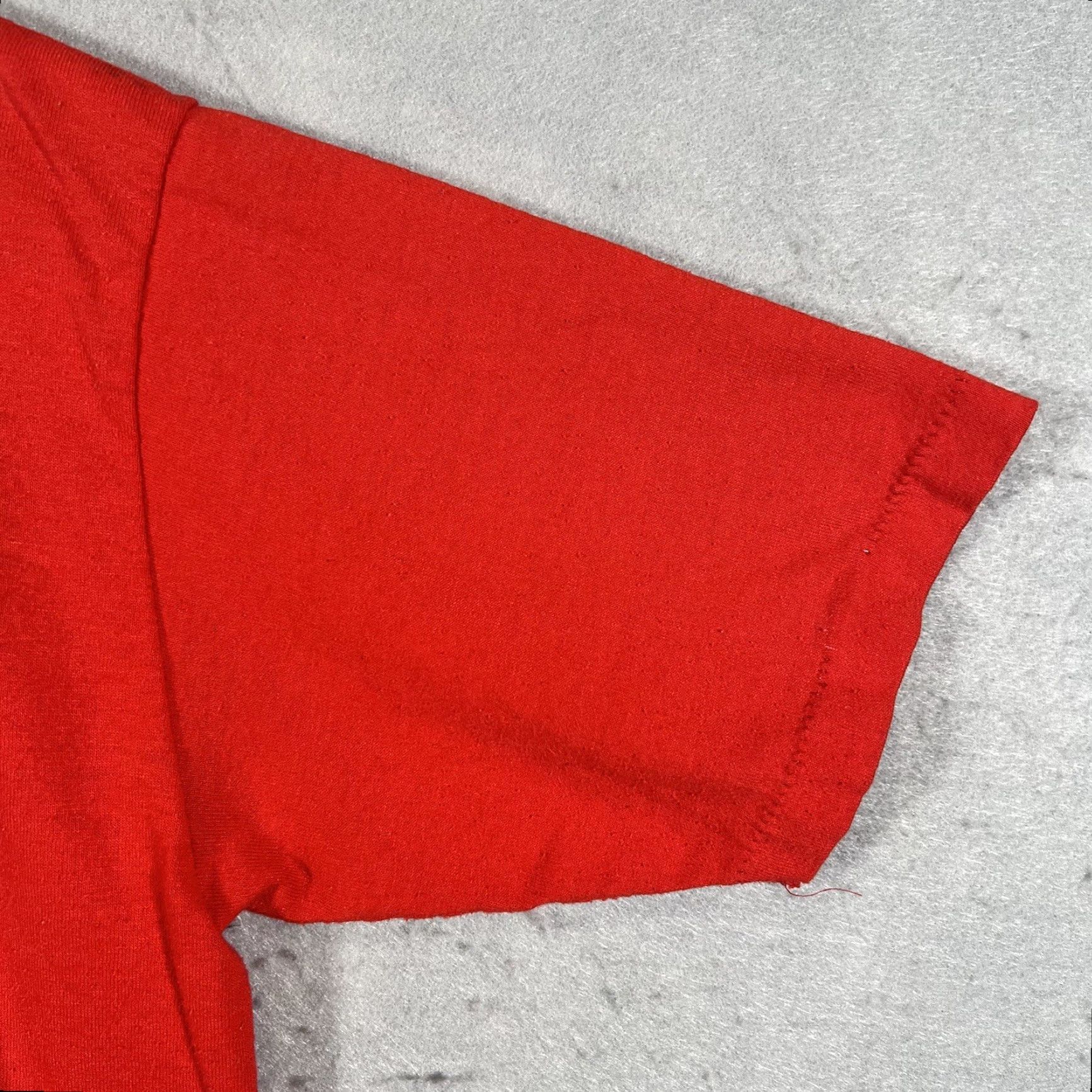 Vintage VINTAGE A1 80s Be Proud This We'll Defend Echo 5 Eagles T-Shirt Mens Medium Red Size US M / EU 48-50 / 2 - 6 Thumbnail