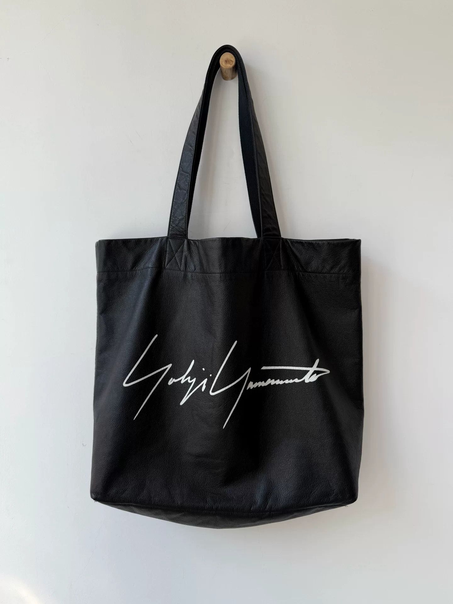 Yohji Yamamoto Yohji Yamamoto Signature Black Tote Bag Size ONE SIZE - 1 Thumbnail