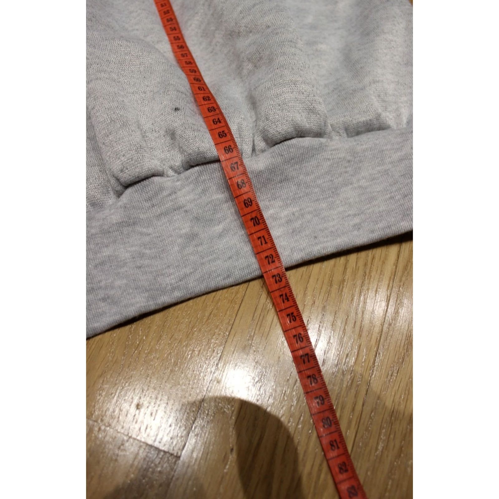 Vintage VINTAGE Swiss Design Snowboarding Top Sweatshirt Shirt Mens L Grey 78 Gold Medal Pockets (11d) Size US L / EU 52-54 / 3 - 6 Thumbnail