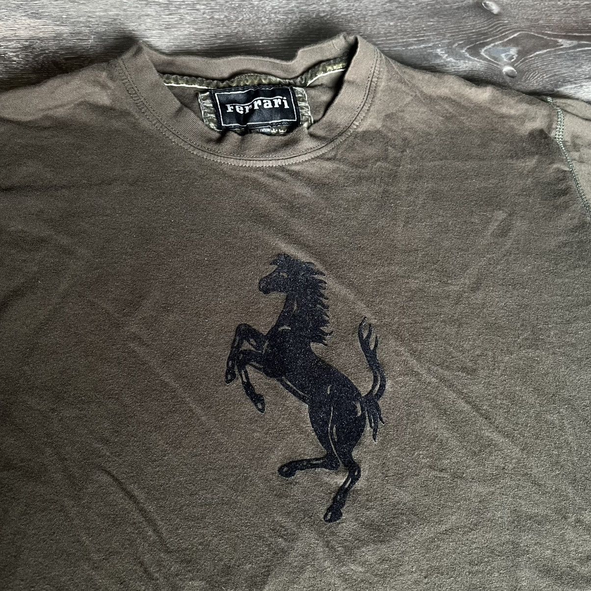 Ferrari × Vintage Vintage Y2K Ferrari Horse Felt Designer Olive Green T Shirt Size US XL / EU 56 / 4 - 2 Thumbnail