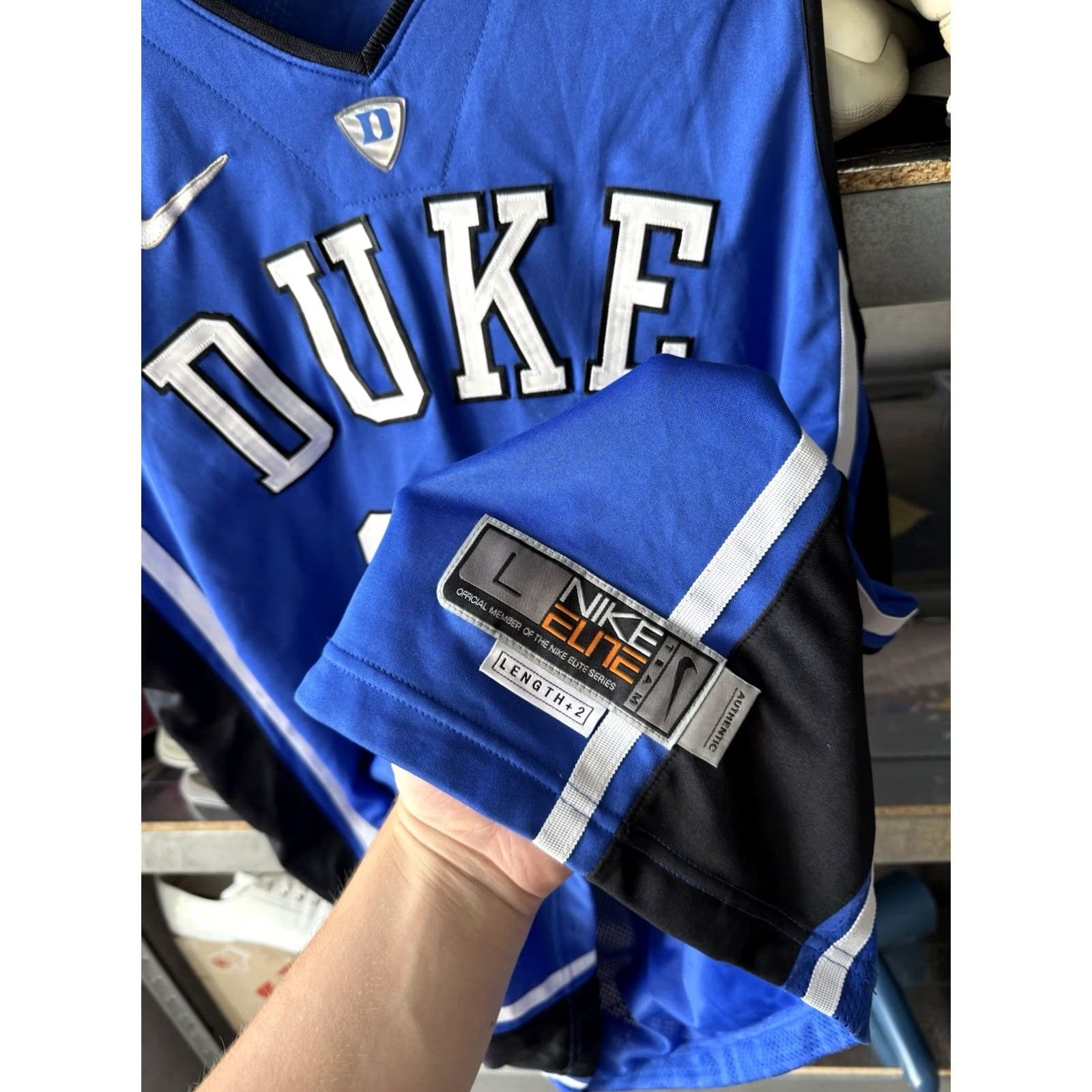 Nike NIKE ELITE Duke Blue Devils BASKETBALL JERSEY #30 MENS LARGE Blue DEVILS 90s Nike Basketball Jersey Shirt Sports USA Fans Size US L / EU 52-54 / 3 - 6 Thumbnail