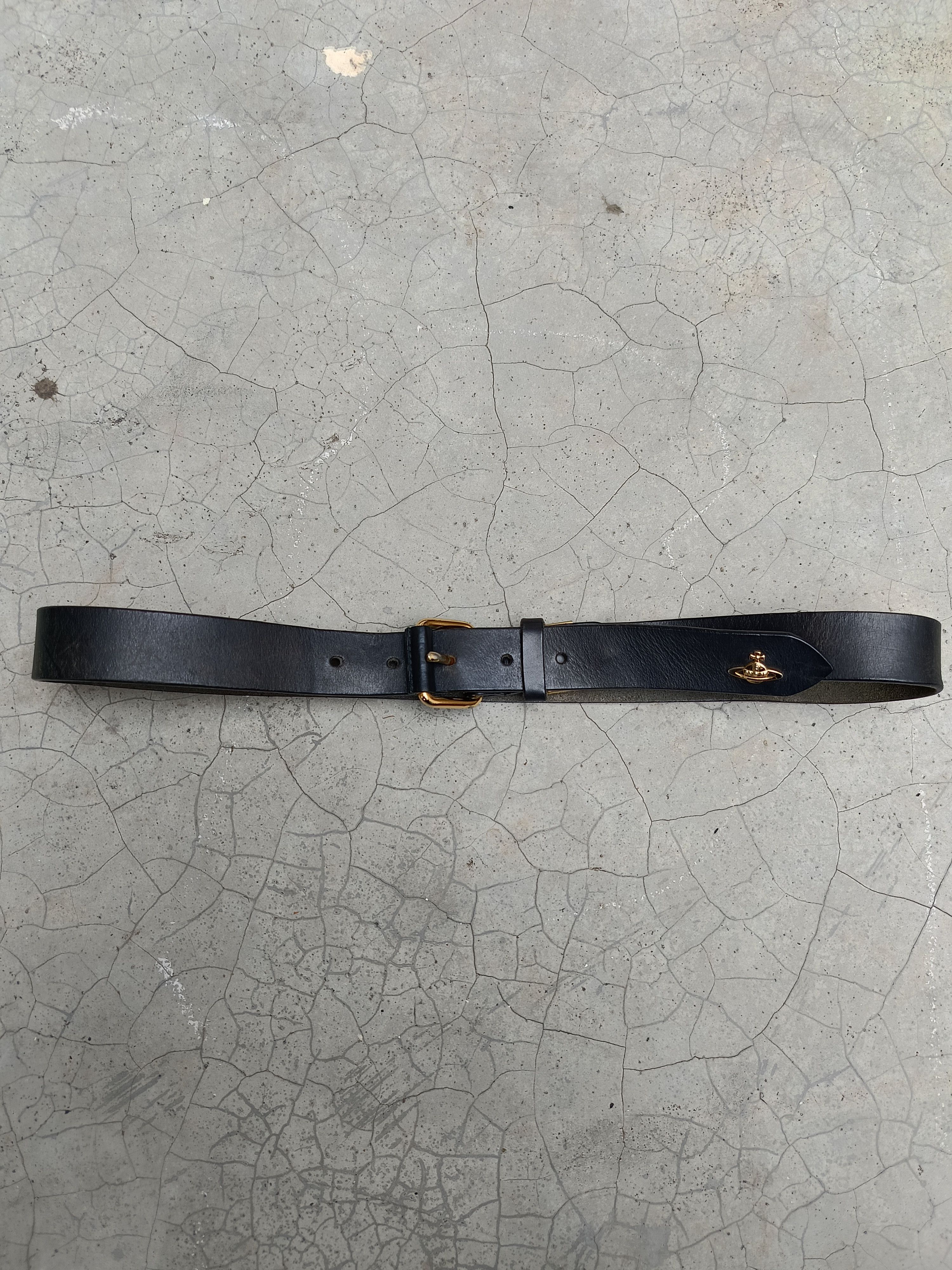 Leather CUSTOM MADE VIVIENNE WESTWOOD LOGO RIVET LEATHER BELT Size 32 - 2 Thumbnail