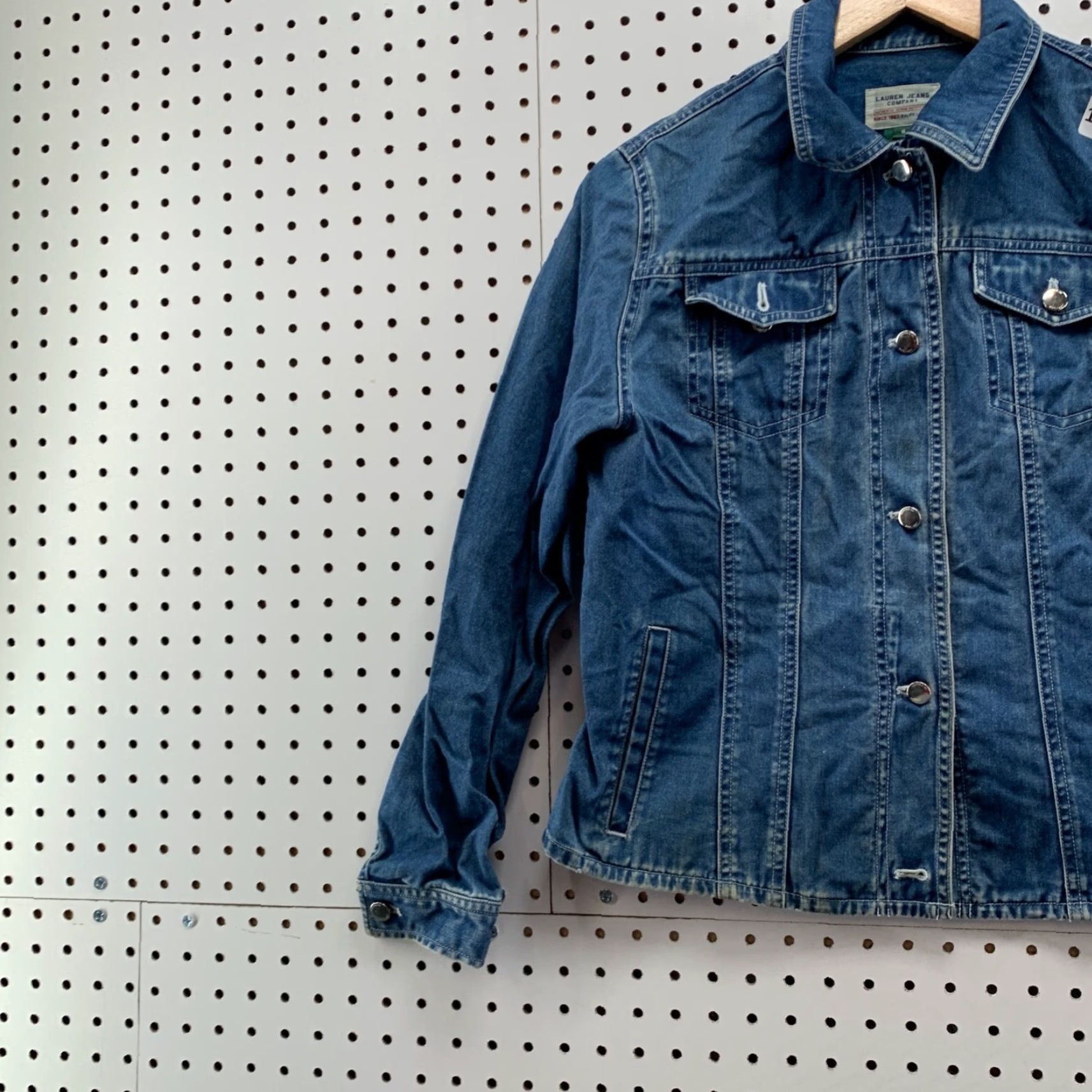 Ralph Lauren VINTAGE Lauren Ralph Lauren Denim Jacket Women's Small Blue Button-Down 90s Style Ladies Size S / US 4 / IT 40 - 4 Thumbnail