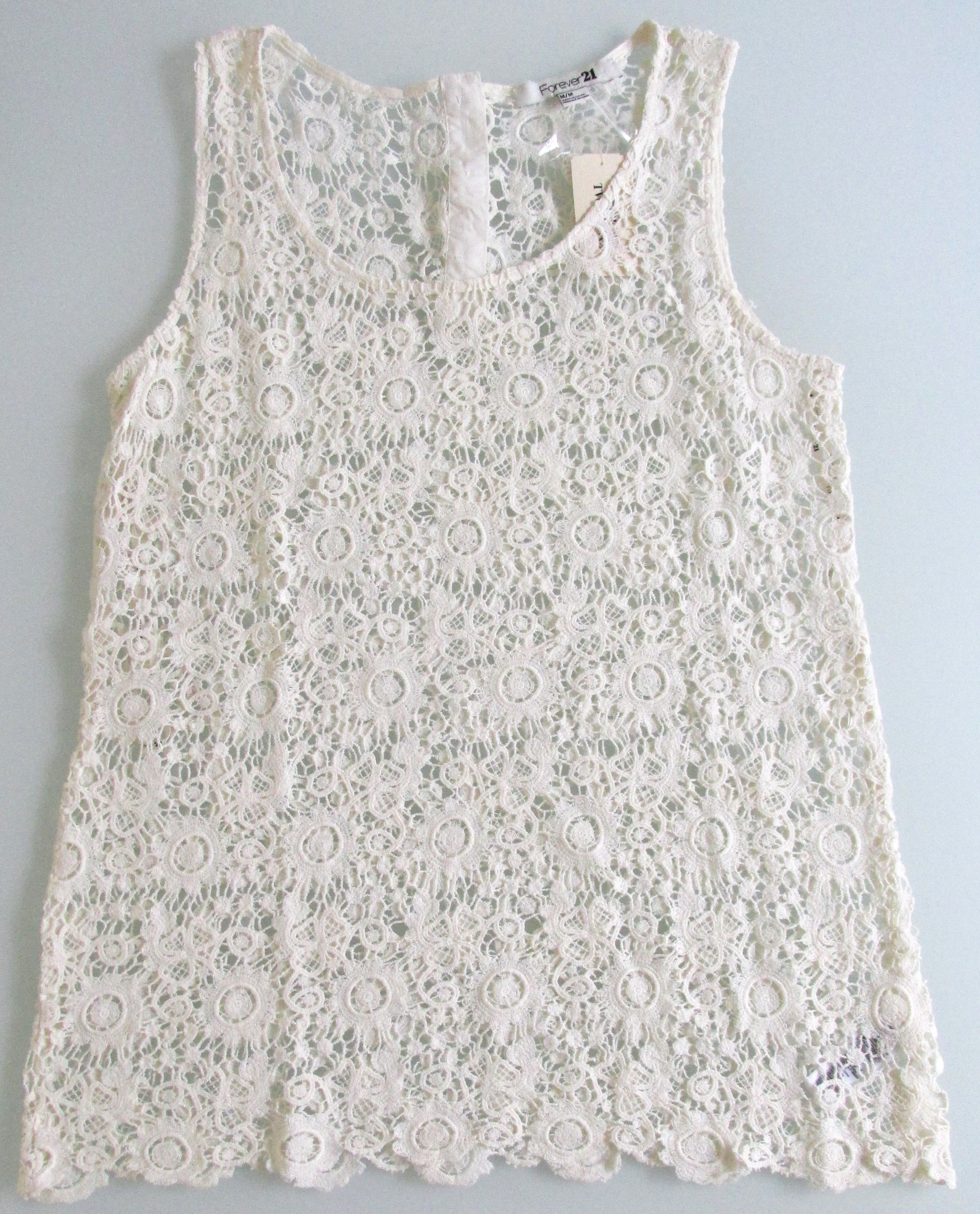 Forever 21 Forever 21 (NWT) Lace Tank Tops/Shell Size Medium Size M / US 6-8 / IT 42-44 - 1 Thumbnail