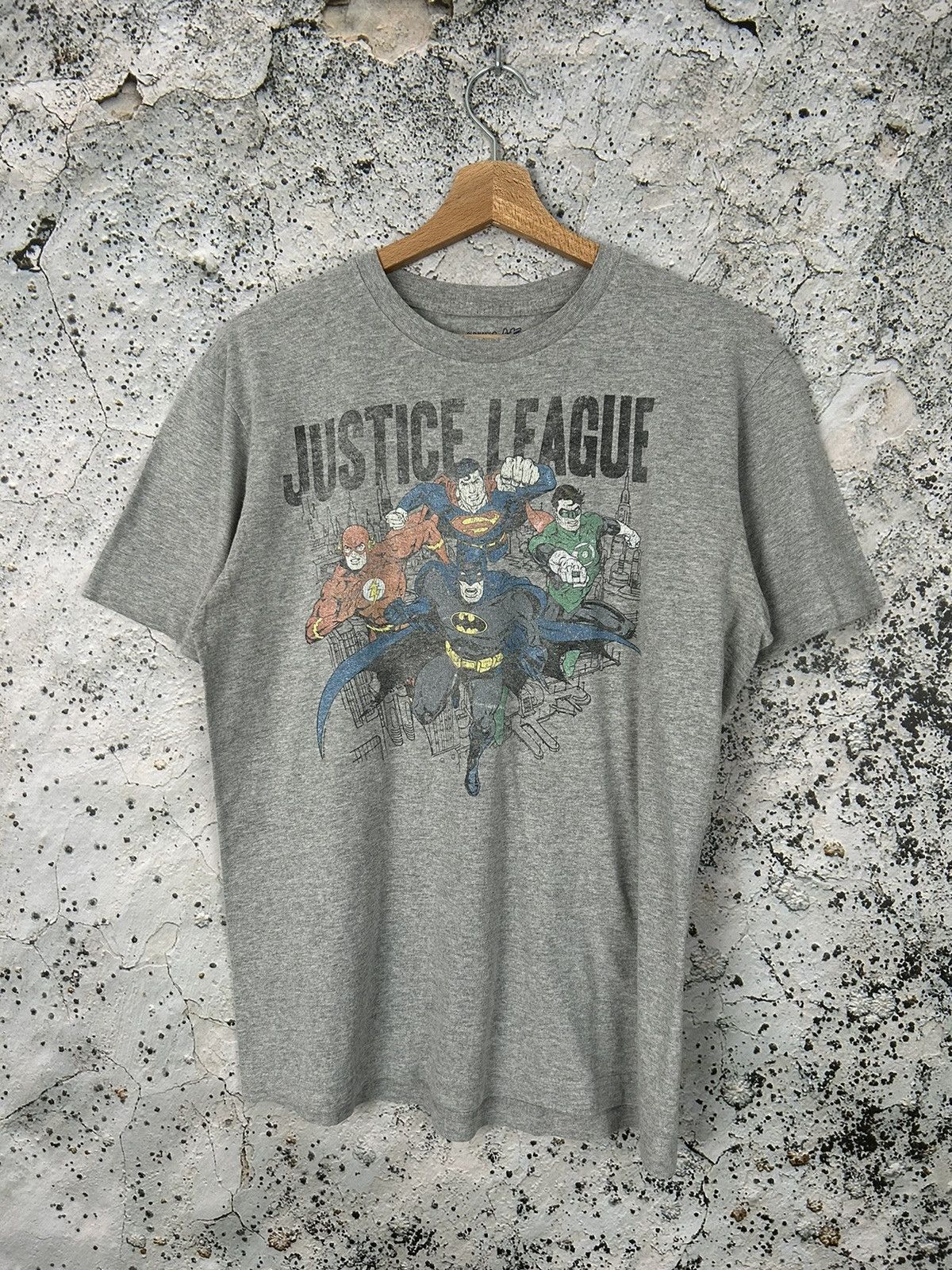DC Comics Vintage DC Comics Justice League Graphic Tee Movie Size US S / EU 44-46 / 1 - 1 Thumbnail