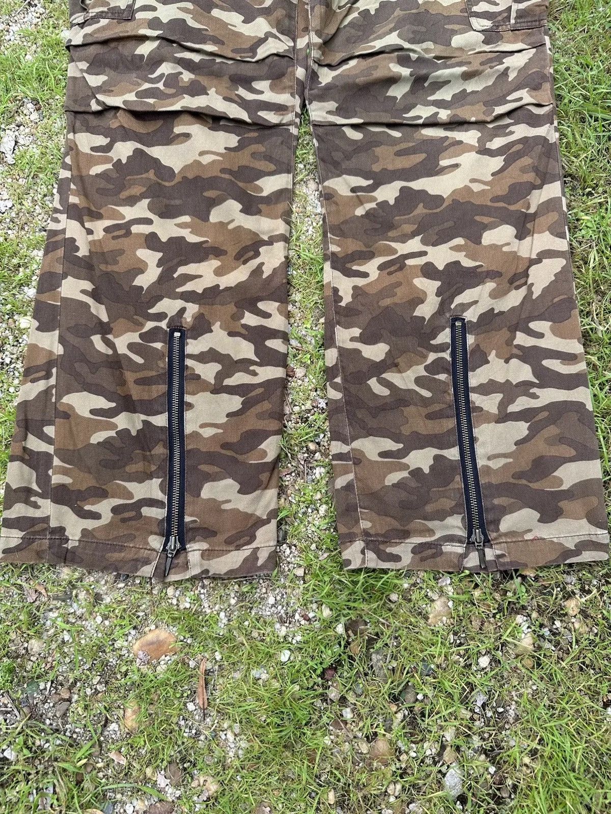 Japanese Brand MALA VITA JAPAN CAMOUFLAGE UTILITY CARGO TACTICAL PANTS Size US 34 / EU 50 - 8 Thumbnail