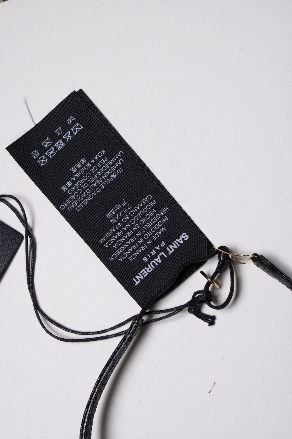 Saint Laurent Paris Saint Laurent, crackled leather tie chocker Size ONE SIZE - 5 Thumbnail