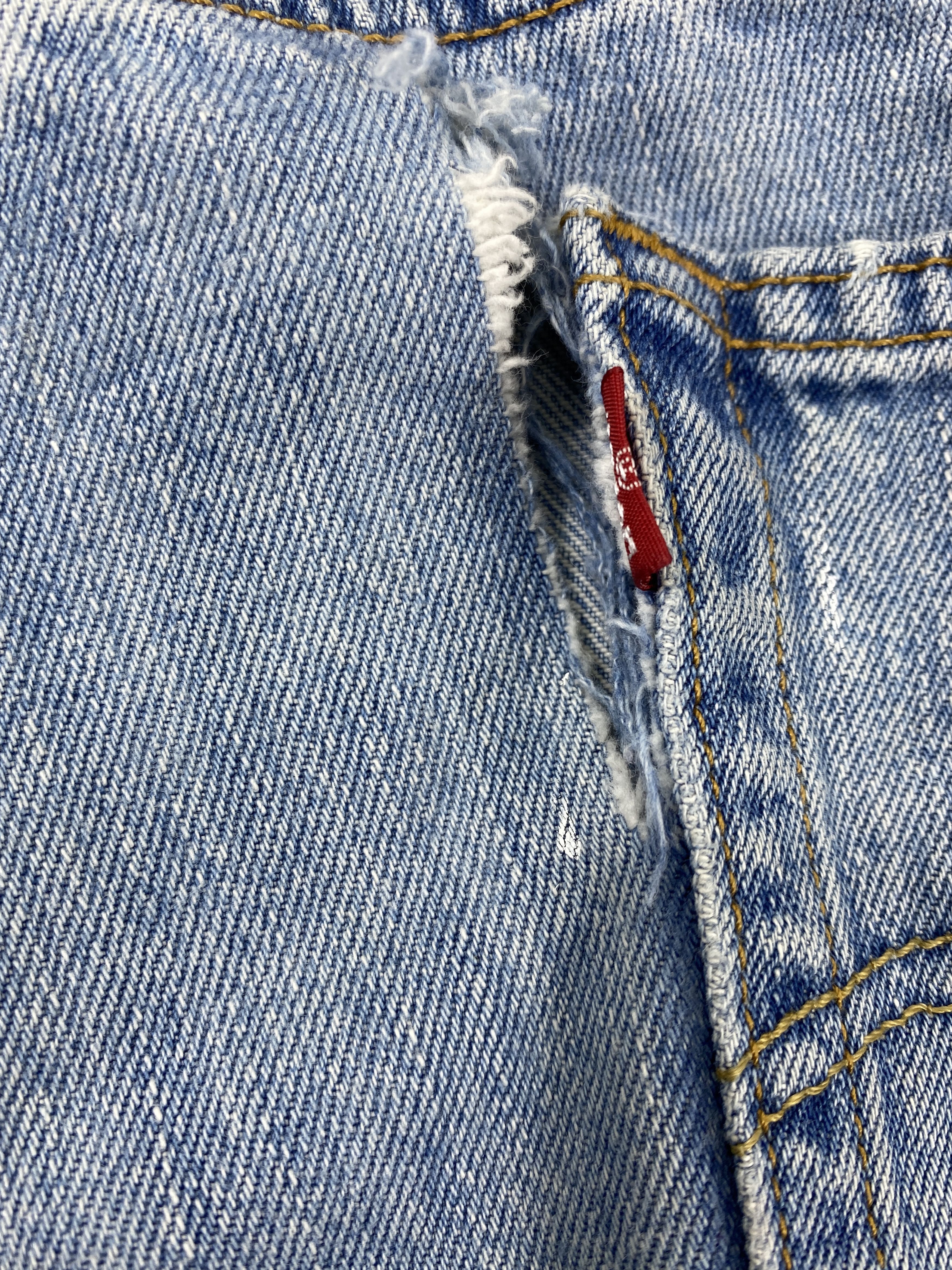 Levi's 90's Light Blue Vintage Levi's 501 Jeans 37x29 Denim -JN2428 Size US 37 - 13 Thumbnail