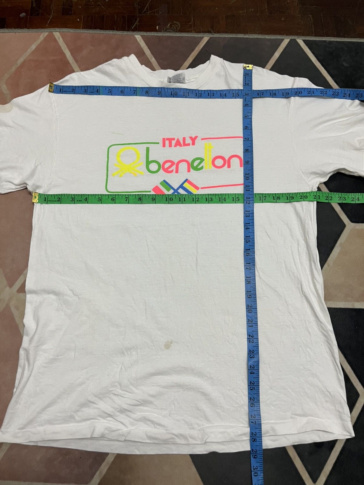 Vintage 💥True Vintage 80s Benetton Single Stitched Tee Size US L / EU 52-54 / 3 - 9 Thumbnail
