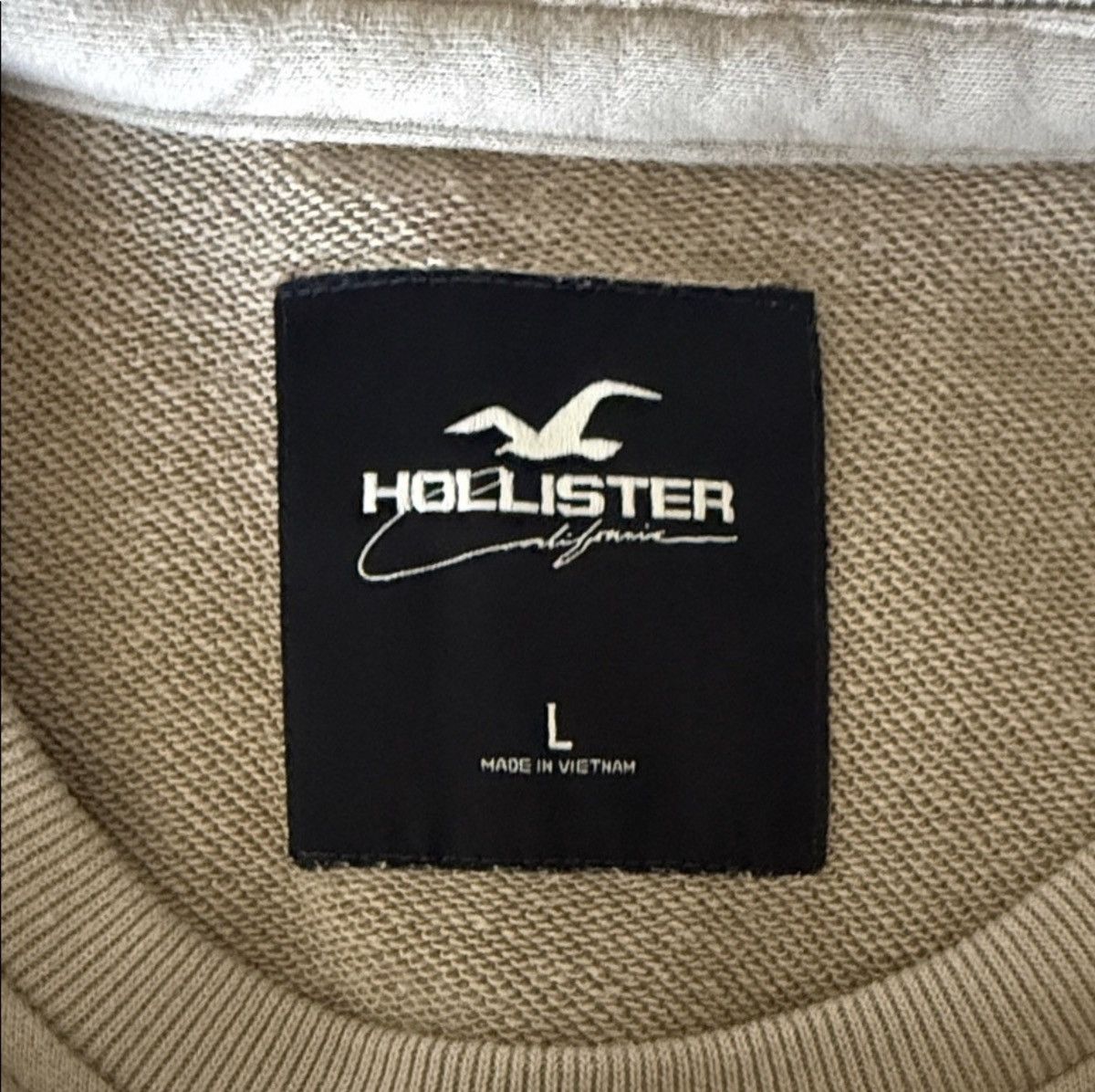 Hollister Hollister Men’s Beige Crewneck Sweatshirt With Black Accents Size US L / EU 52-54 / 3 - 2 Thumbnail