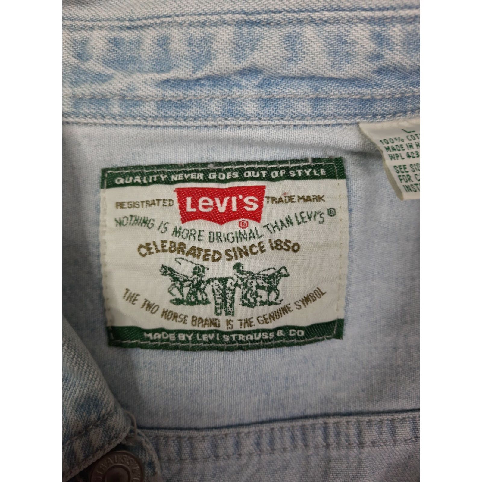 Levi's VINTAGE Levi's Denim Shirt LARGE Light Wash Relaxed Button Up Long Sleeve L4S Size US L / EU 52-54 / 3 - 2 Thumbnail