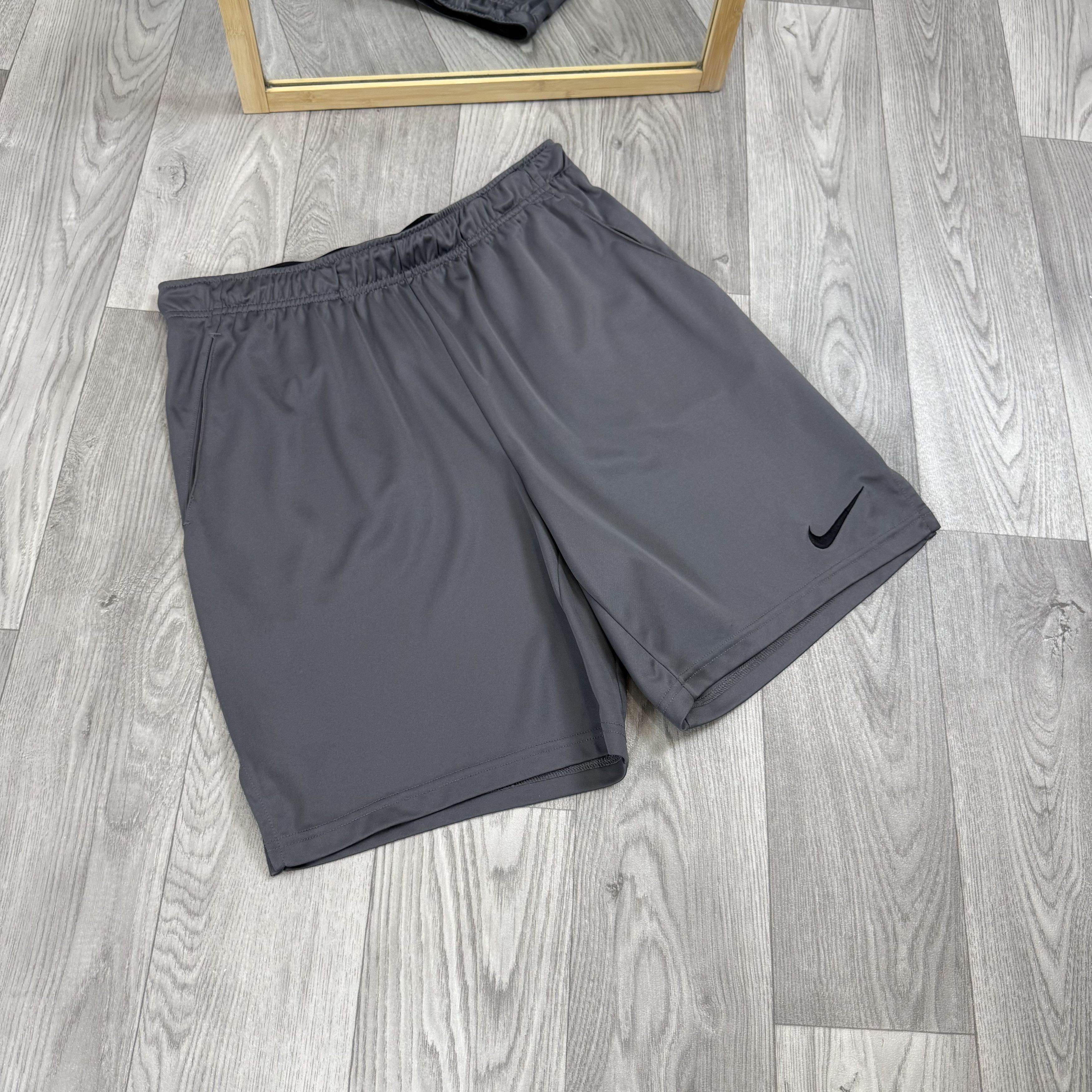 Nike Nike Dri-Fit Grey Shorts Size US 34 / EU 50 - 5 Thumbnail
