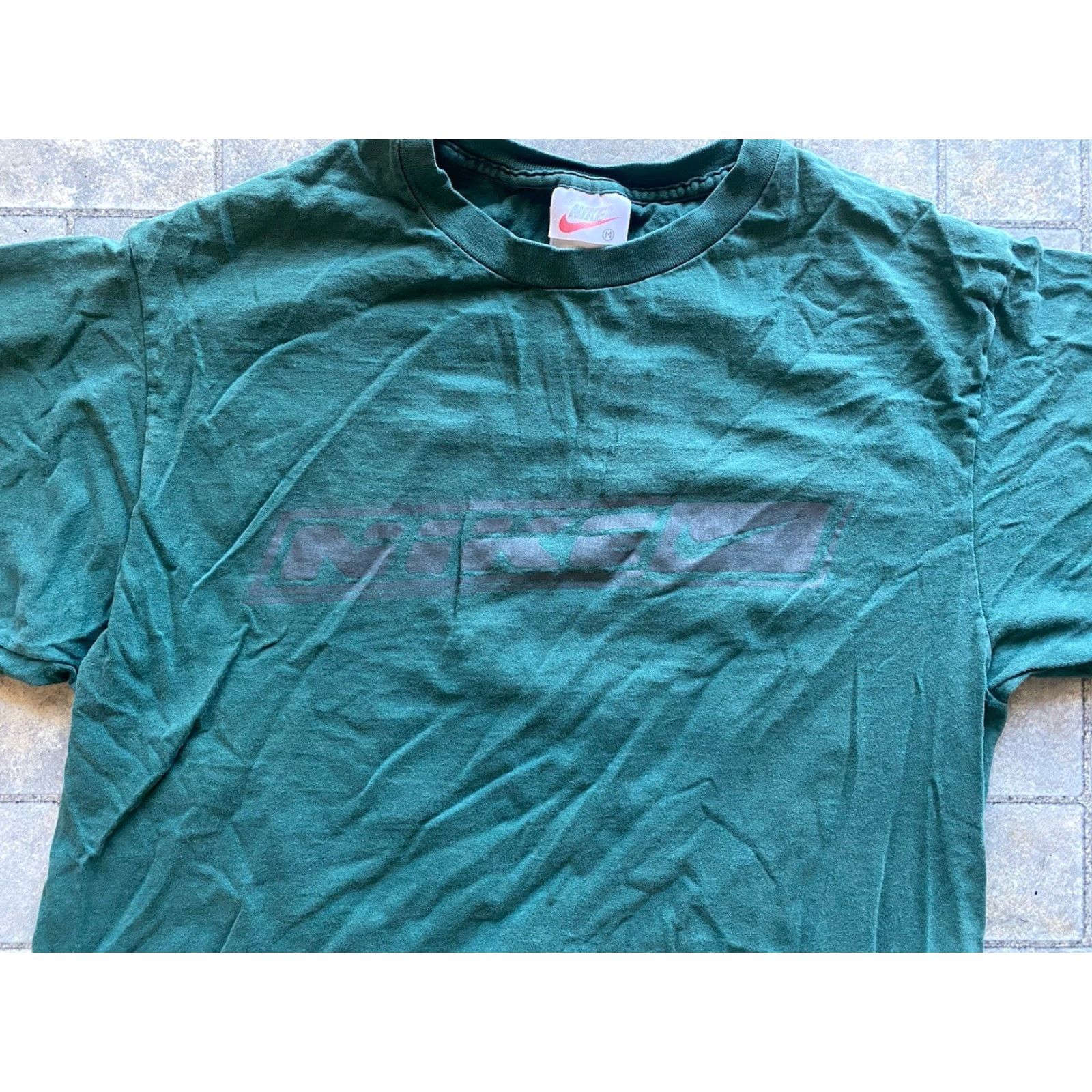 Nike VINTAGE Nike Long Sleeve Shirt Green Men’s M Made In USA Mens M Green Long Sleeve Shirt Nike Size US M / EU 48-50 / 2 - 4 Thumbnail