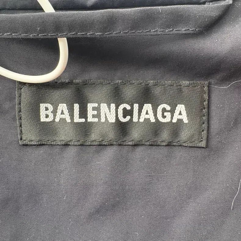 Balenciaga Balenciaga Logo Pattern Stand Collar Zipper Long Sleeve J Size US XS / EU 42 / 0 - 3 Thumbnail