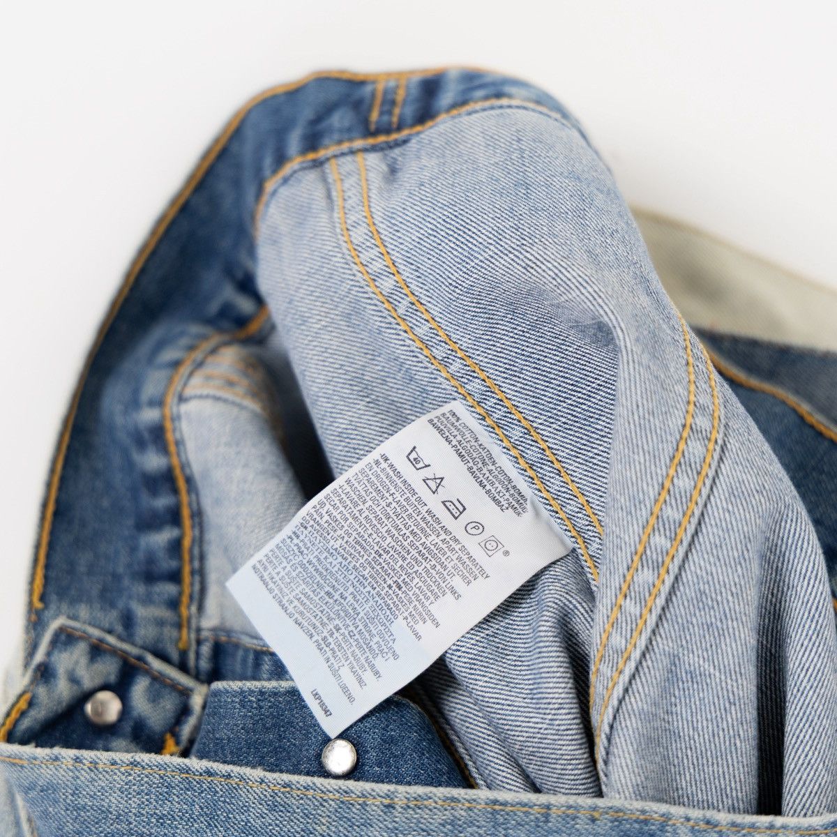 Levi's Levis Womens Denim Jacket Blue White Fade Trucker Button Up Size M / US 6-8 / IT 42-44 - 6 Thumbnail