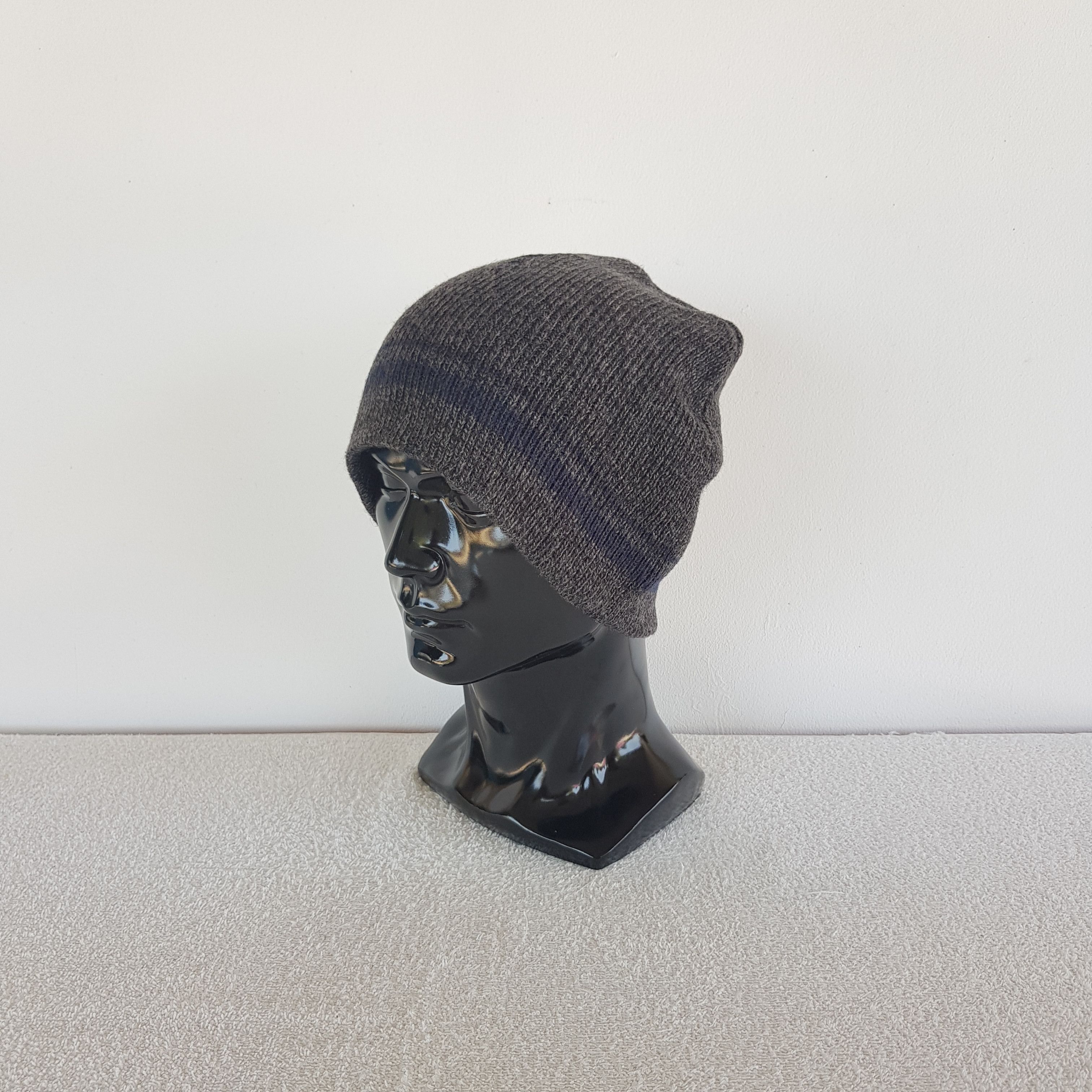 Homespun Knitwear Vintage Japanese Beanie Boho Knitted Ski Snow Caps Hats. Size ONE SIZE - 1 Thumbnail