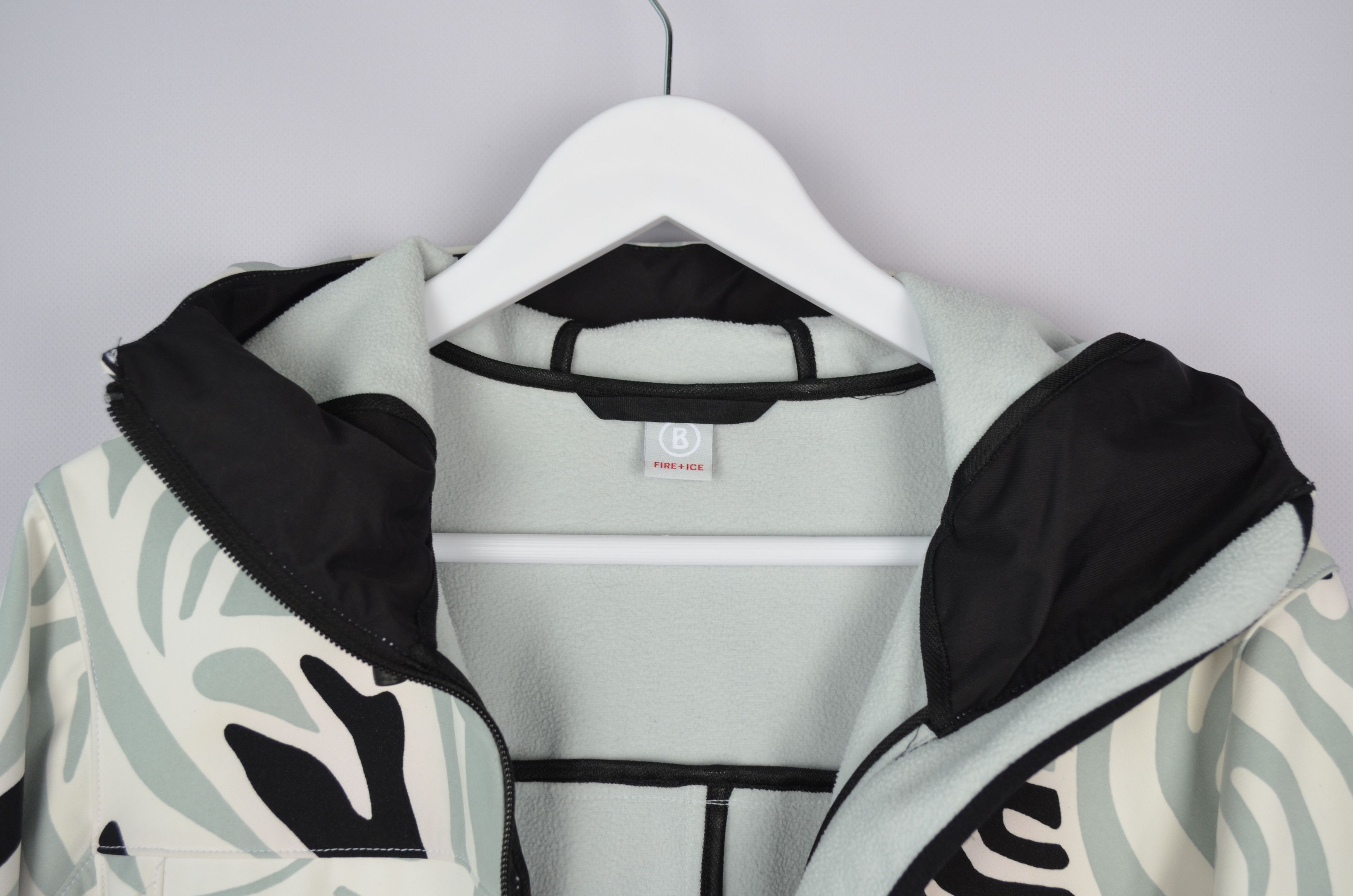 Bogner Bogner Softshell Windbreaker Hooded Stretchy Jacket Size L Size L / US 10 / IT 46 - 17 Thumbnail