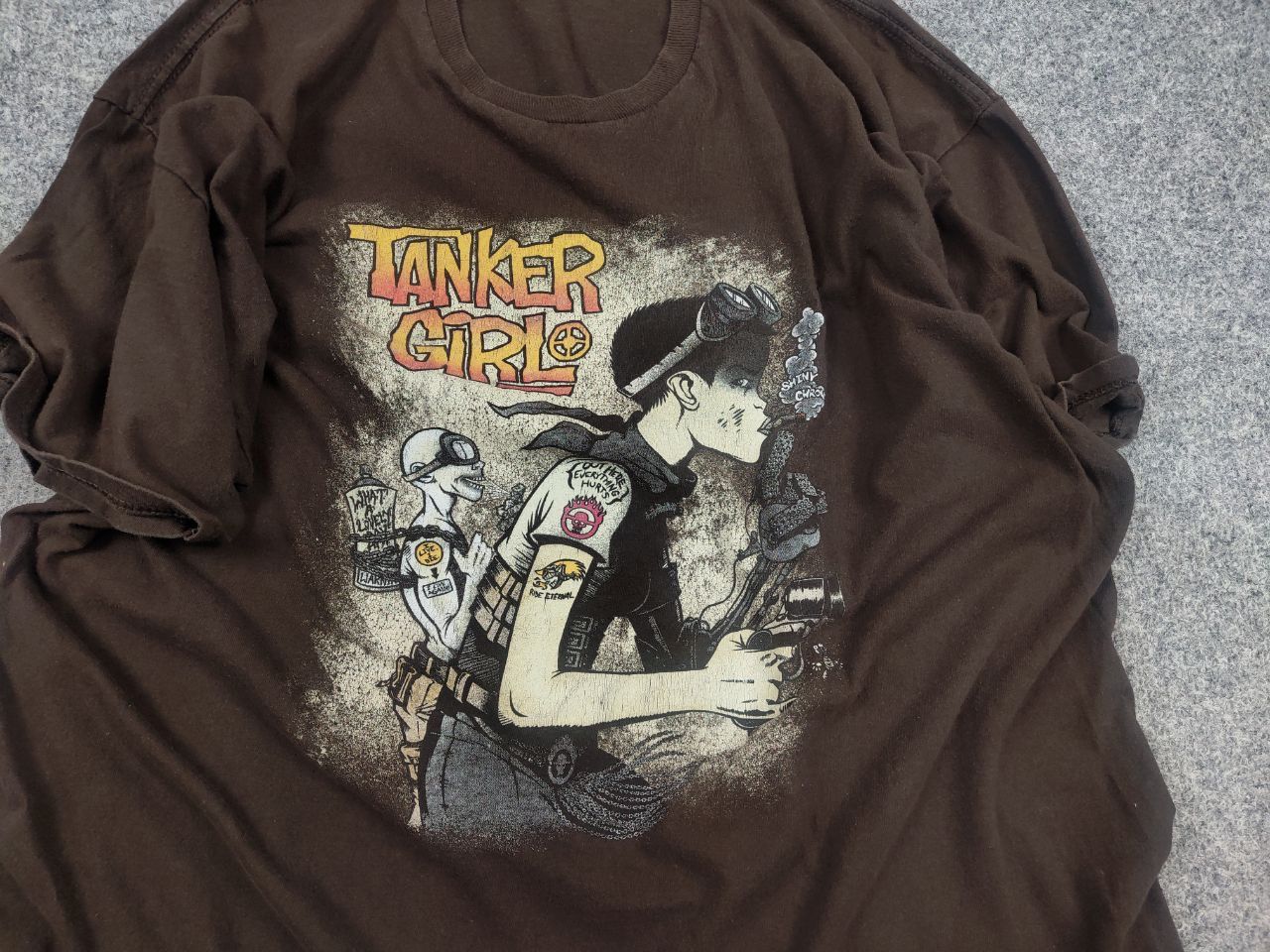 Vintage Vintage 90s Tank Girl Logo Oversized Brown T Shirt Skater Size US XL / EU 56 / 4 - 5 Thumbnail