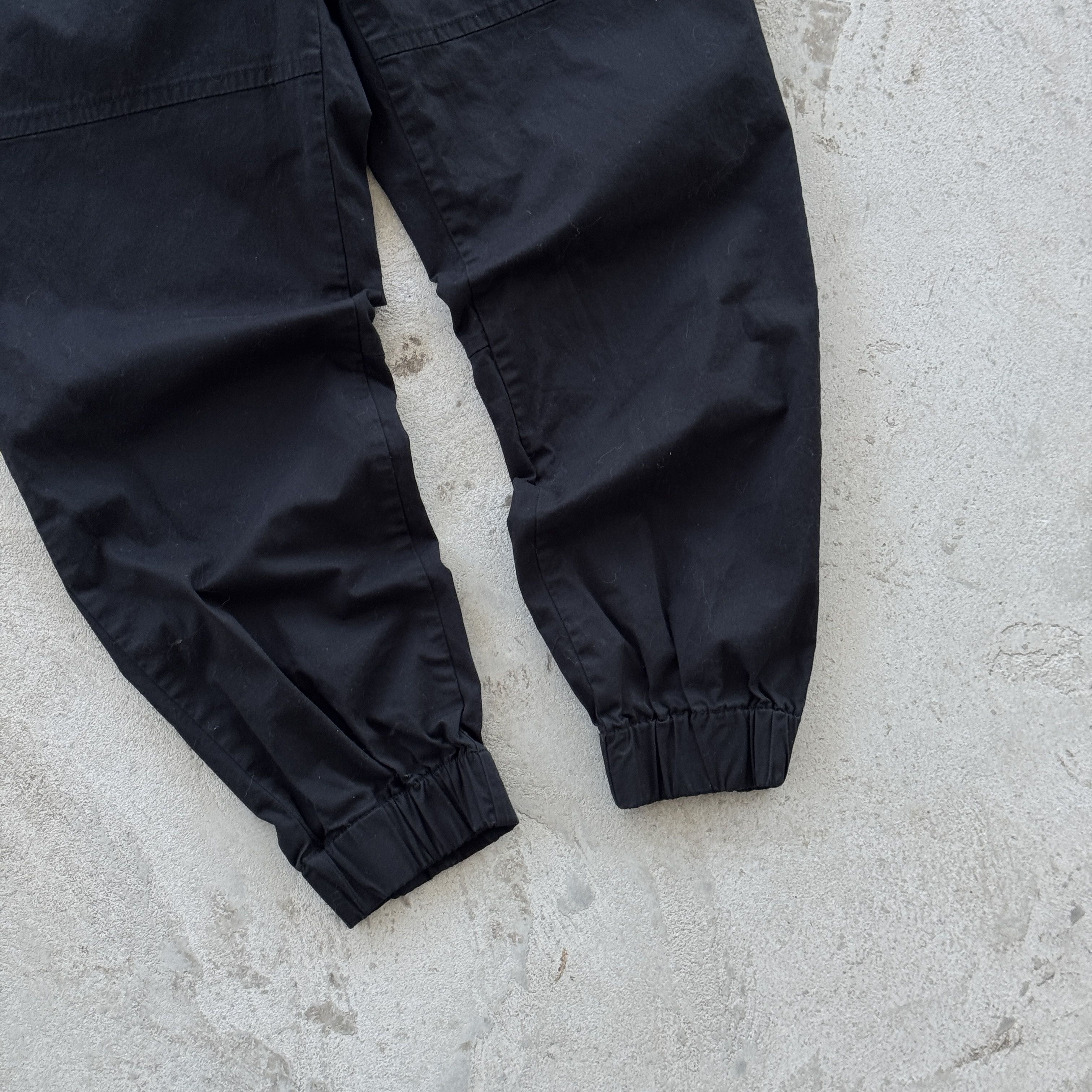 Armani Exchange Armani Exchange A|X Black Sustainable Cuffed Joggers 33 Size US 33 - 7 Thumbnail