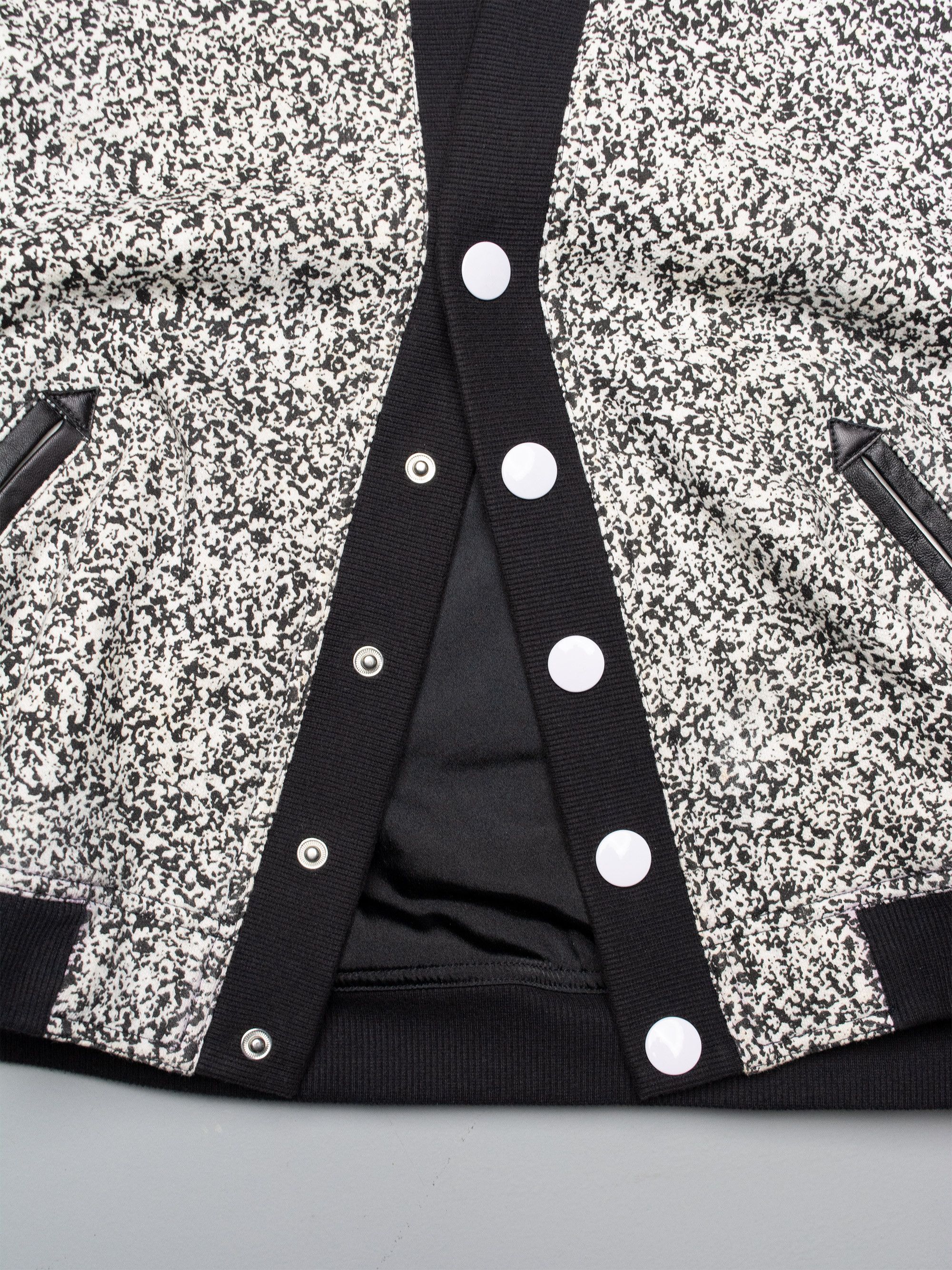 Adidas × Jeremy Scott sample adidas X Jeremy Scott A/W 2009 TV varsity jacket Size US M / EU 48-50 / 2 - 9 Thumbnail