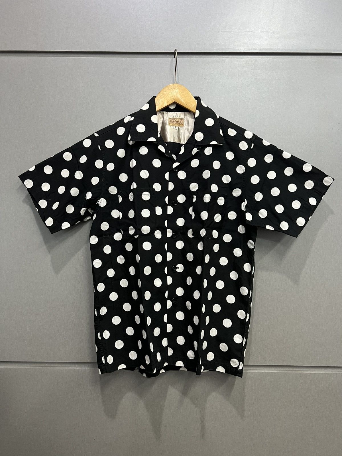 Vintage Style Eyes Polka Dot Open Collar Shirt