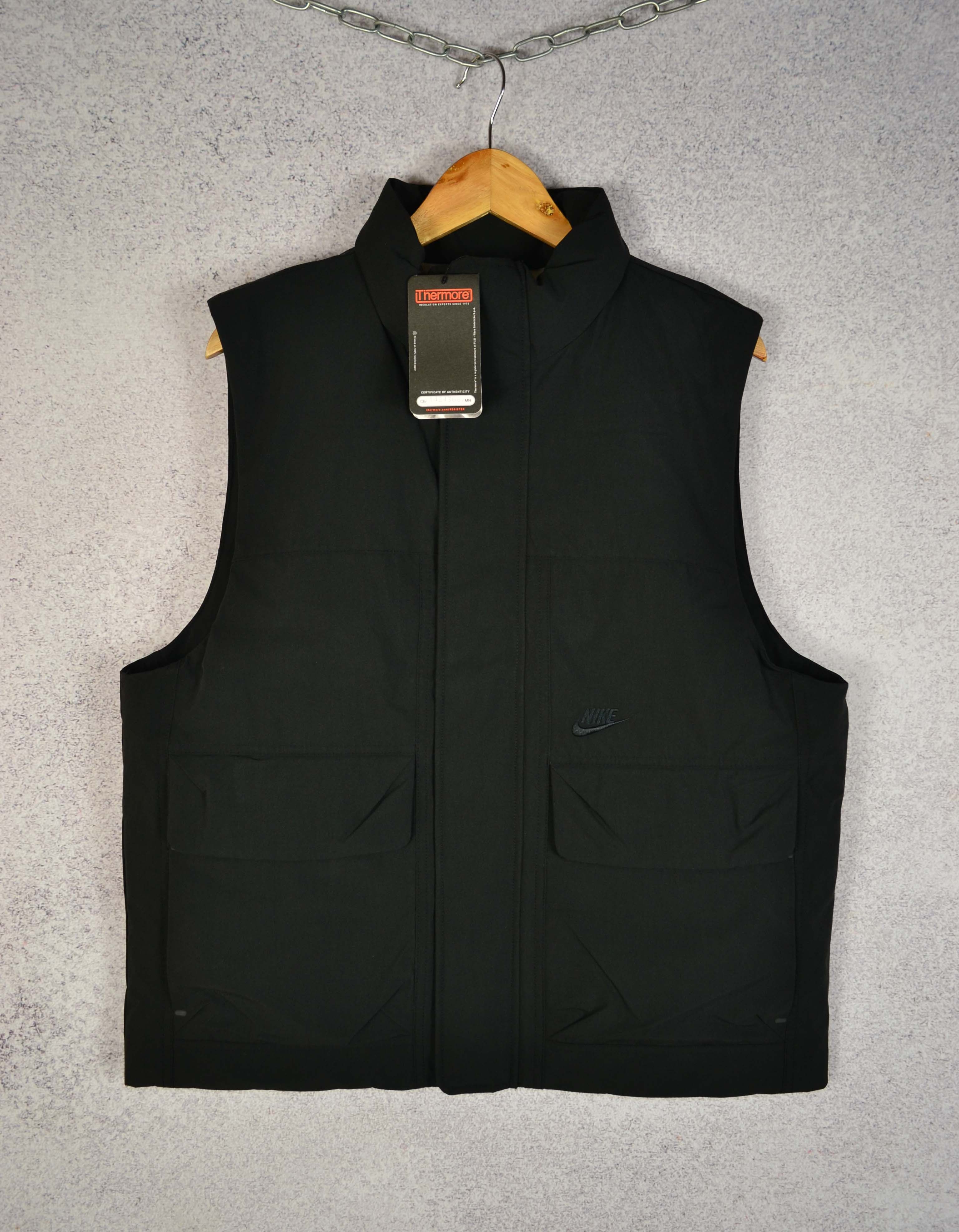 image of Nike Therma-Fit Tech Pack Insulated Vest in Black, Men's (Size Small)