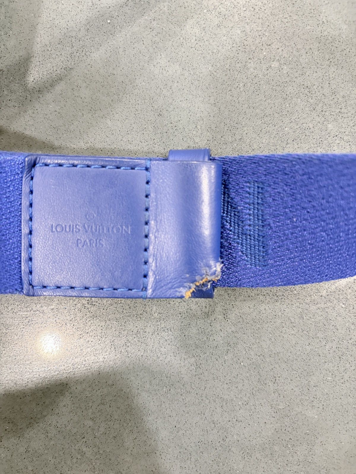 Louis Vuitton Louis Vuitton S Lock Sling Bag Monogram Taurillon Leather Size ONE SIZE - 7 Thumbnail
