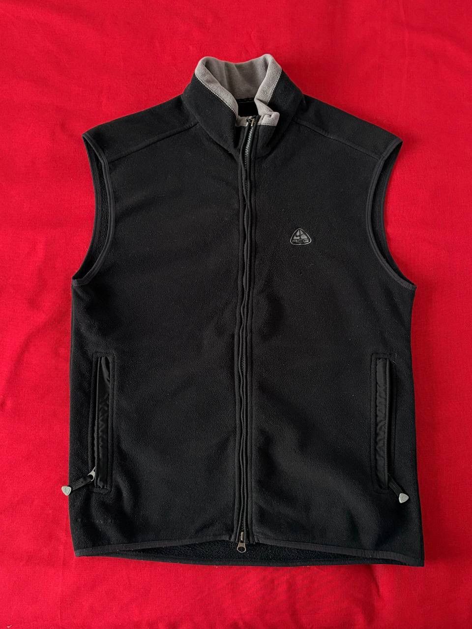 Nike ACG Nike ACG Fleece Vest L Y2K Outdoor Techwear Size US L / EU 52-54 / 3 - 1 Thumbnail