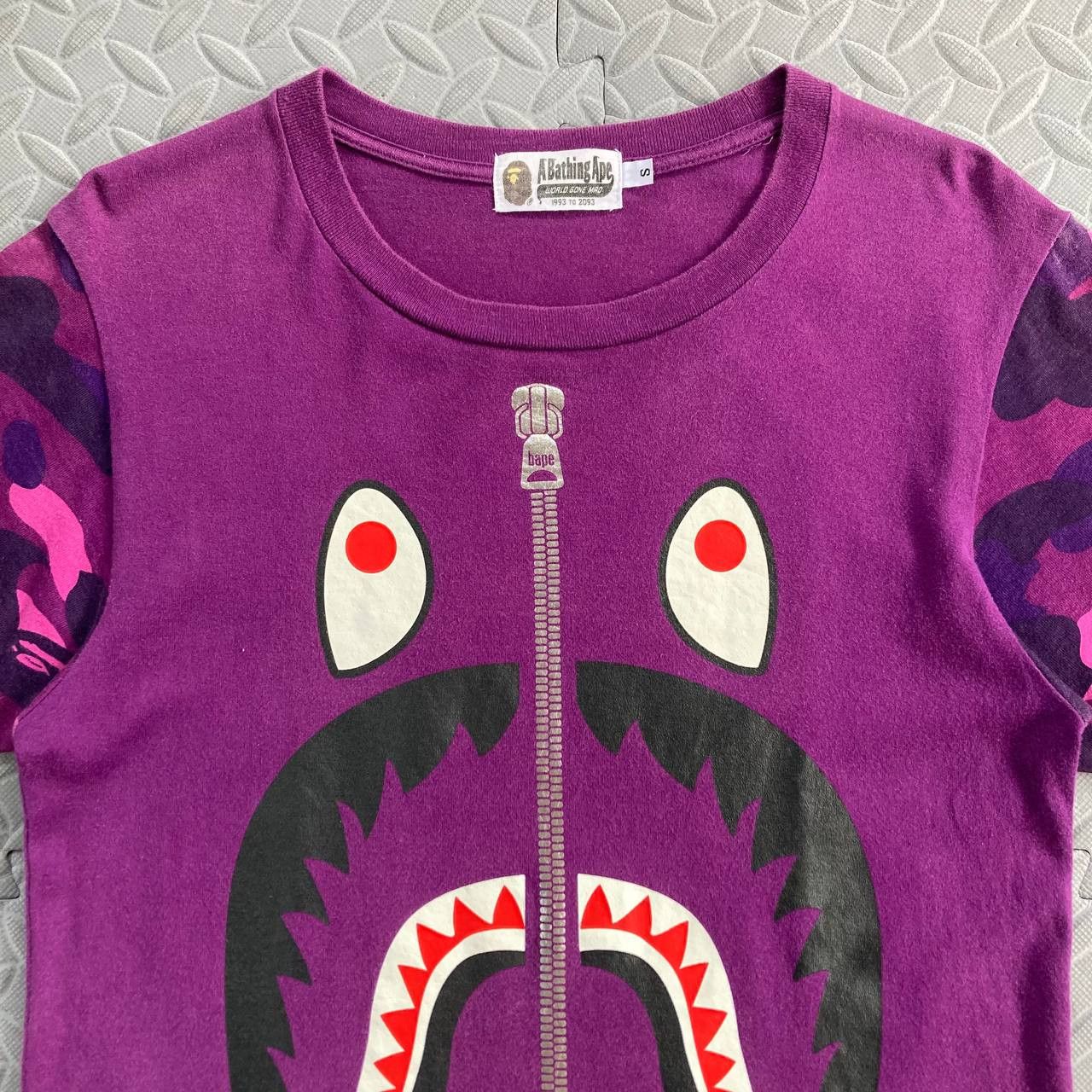 Bape WGM Purple Camo Shark Tee Size US S / EU 44-46 / 1 - 4 Thumbnail